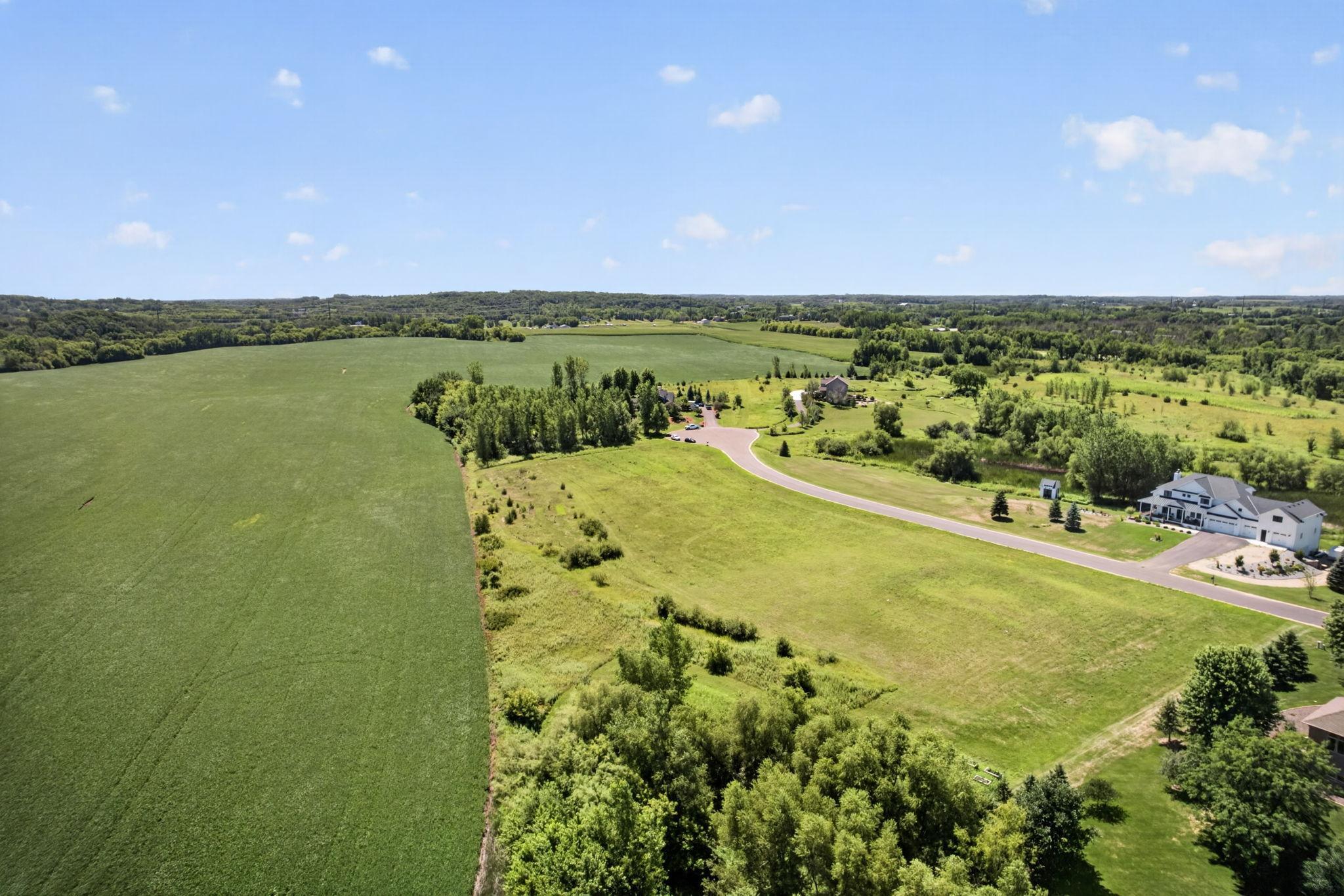 main property photo 10