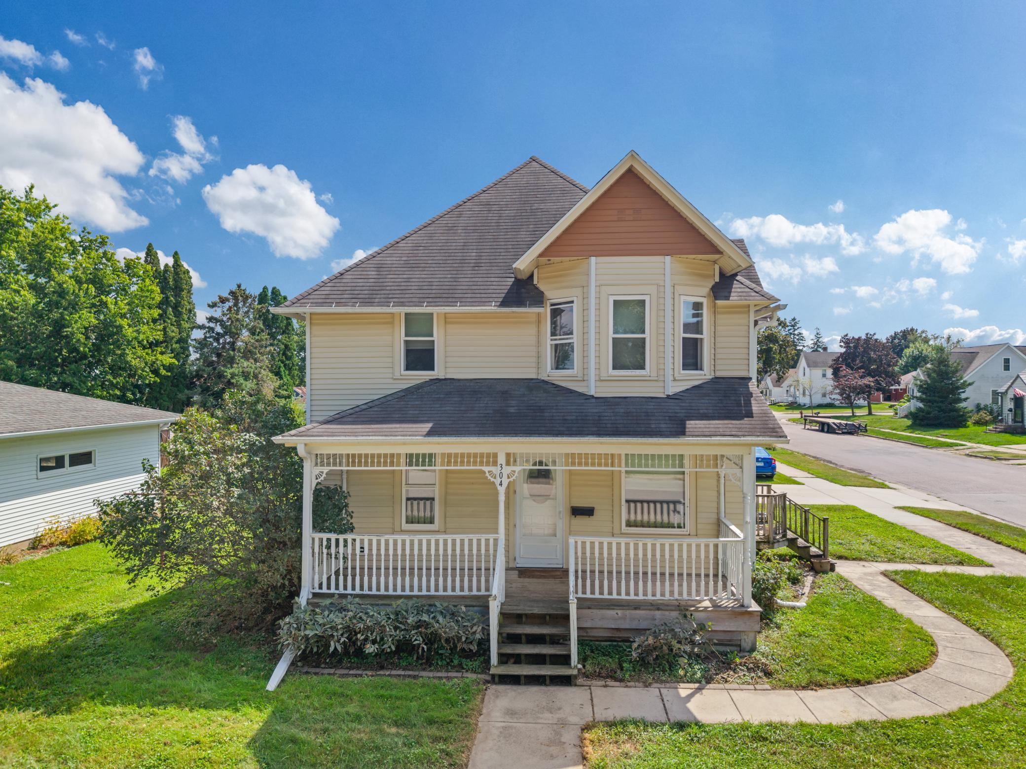 main property photo 17