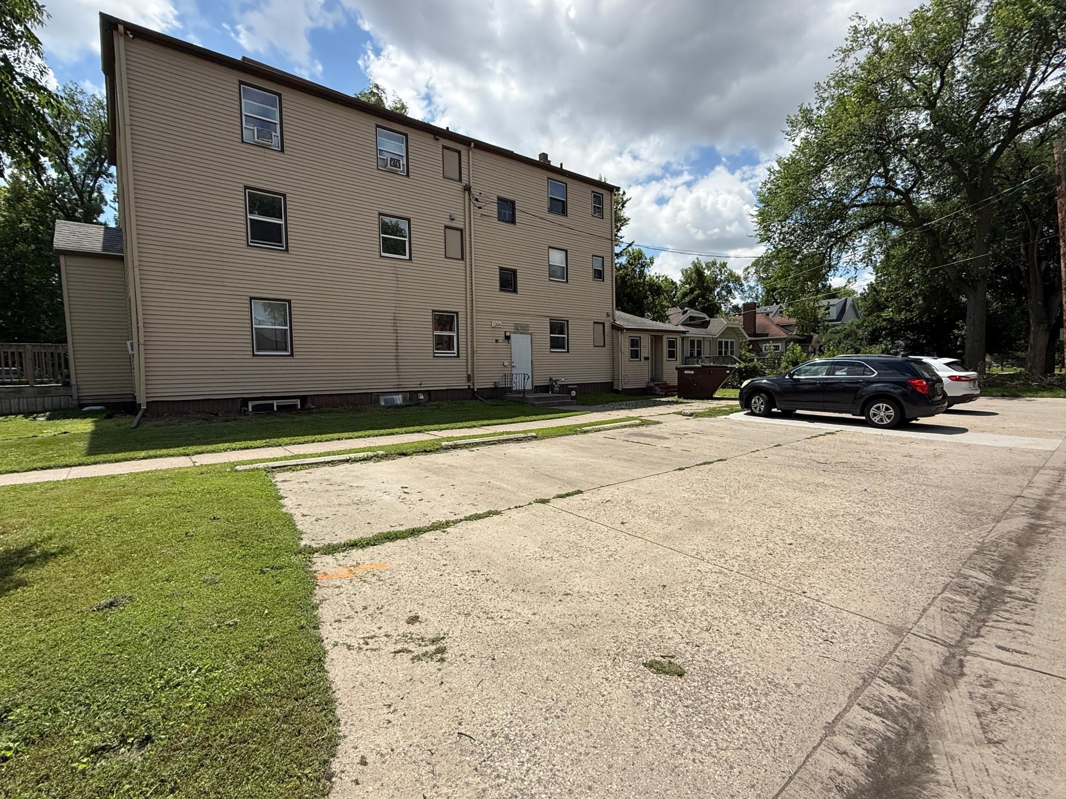 main property photo 4