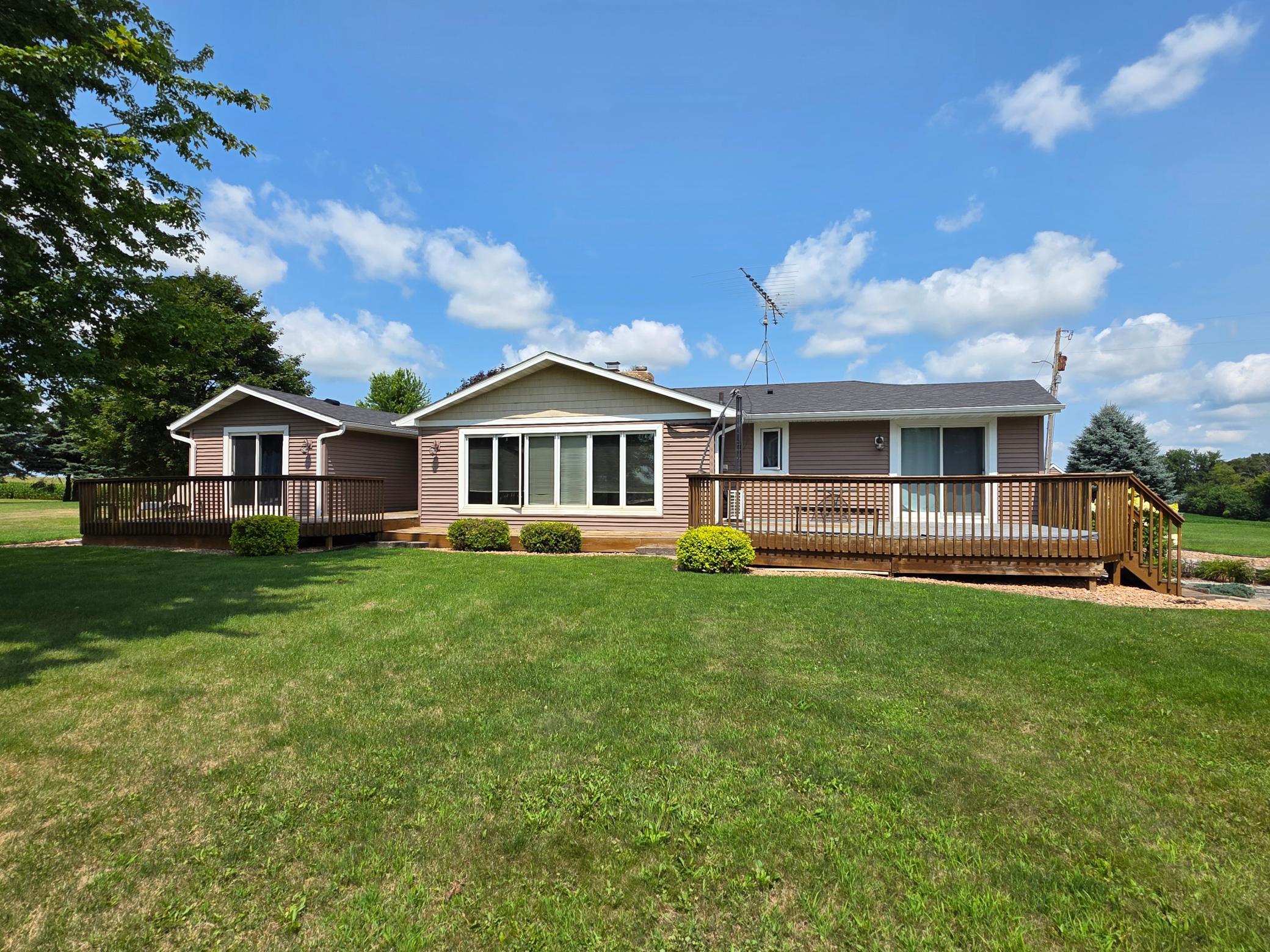 main property photo 16