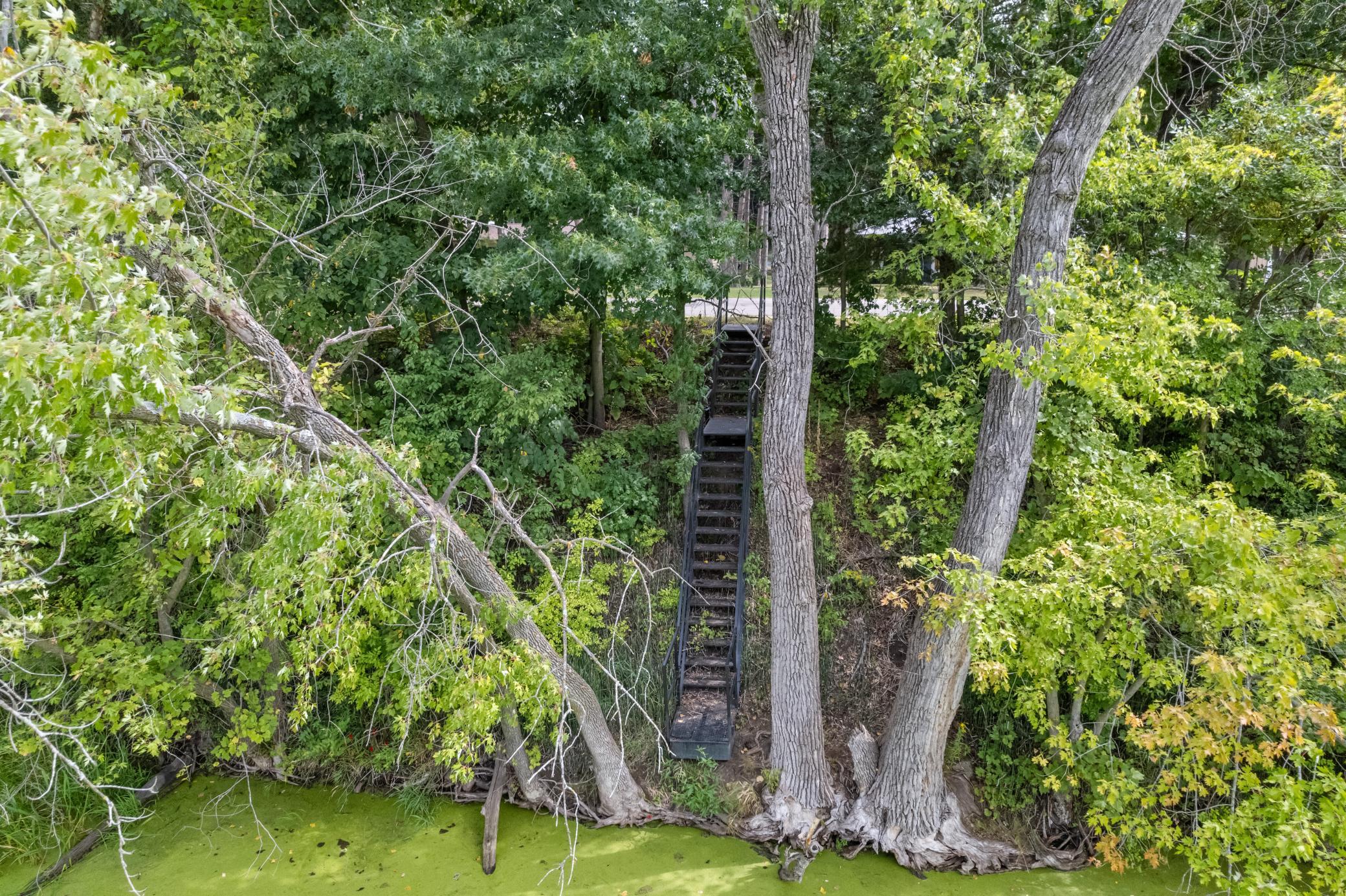 main property photo 20