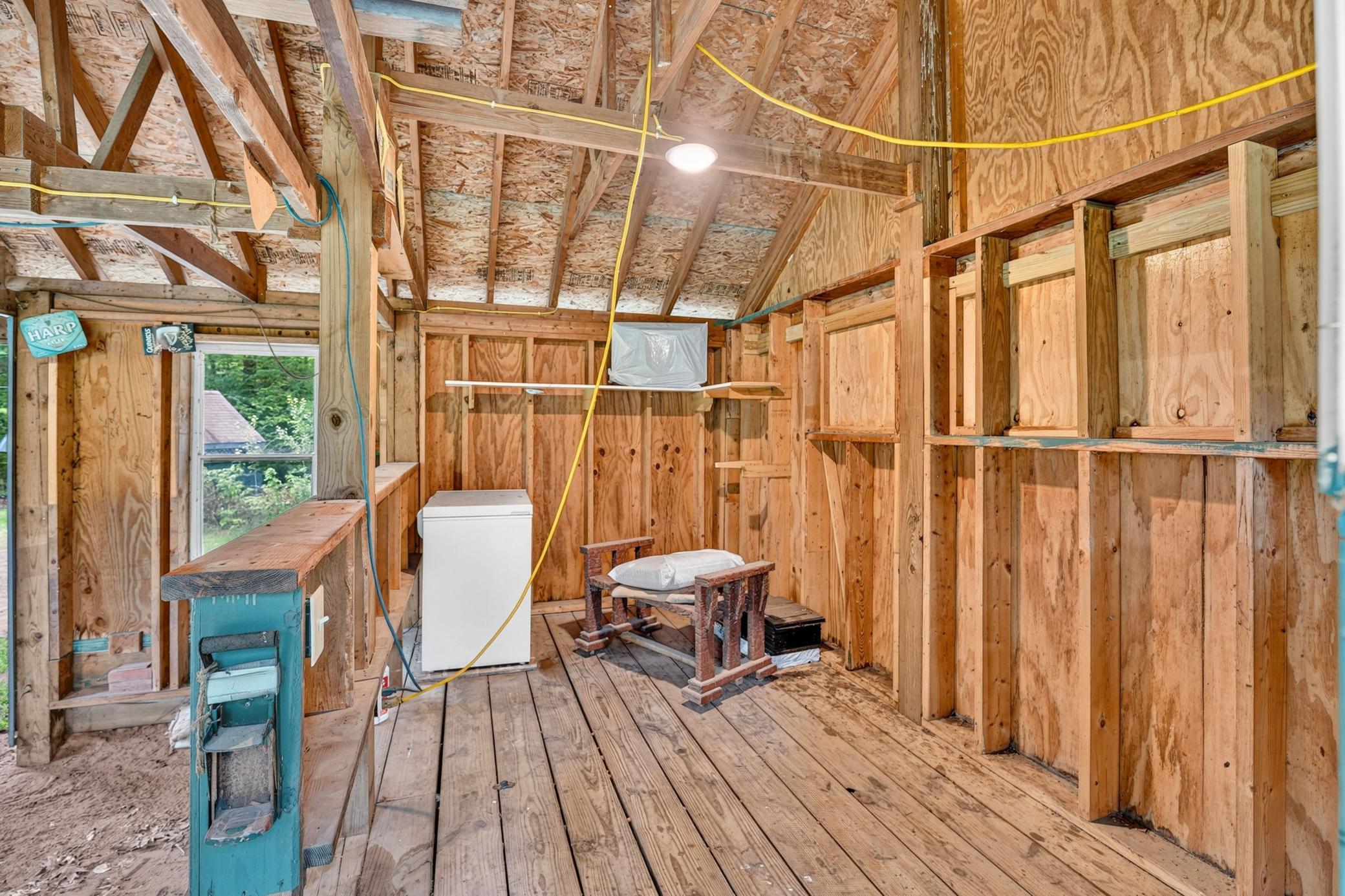 main property photo 36