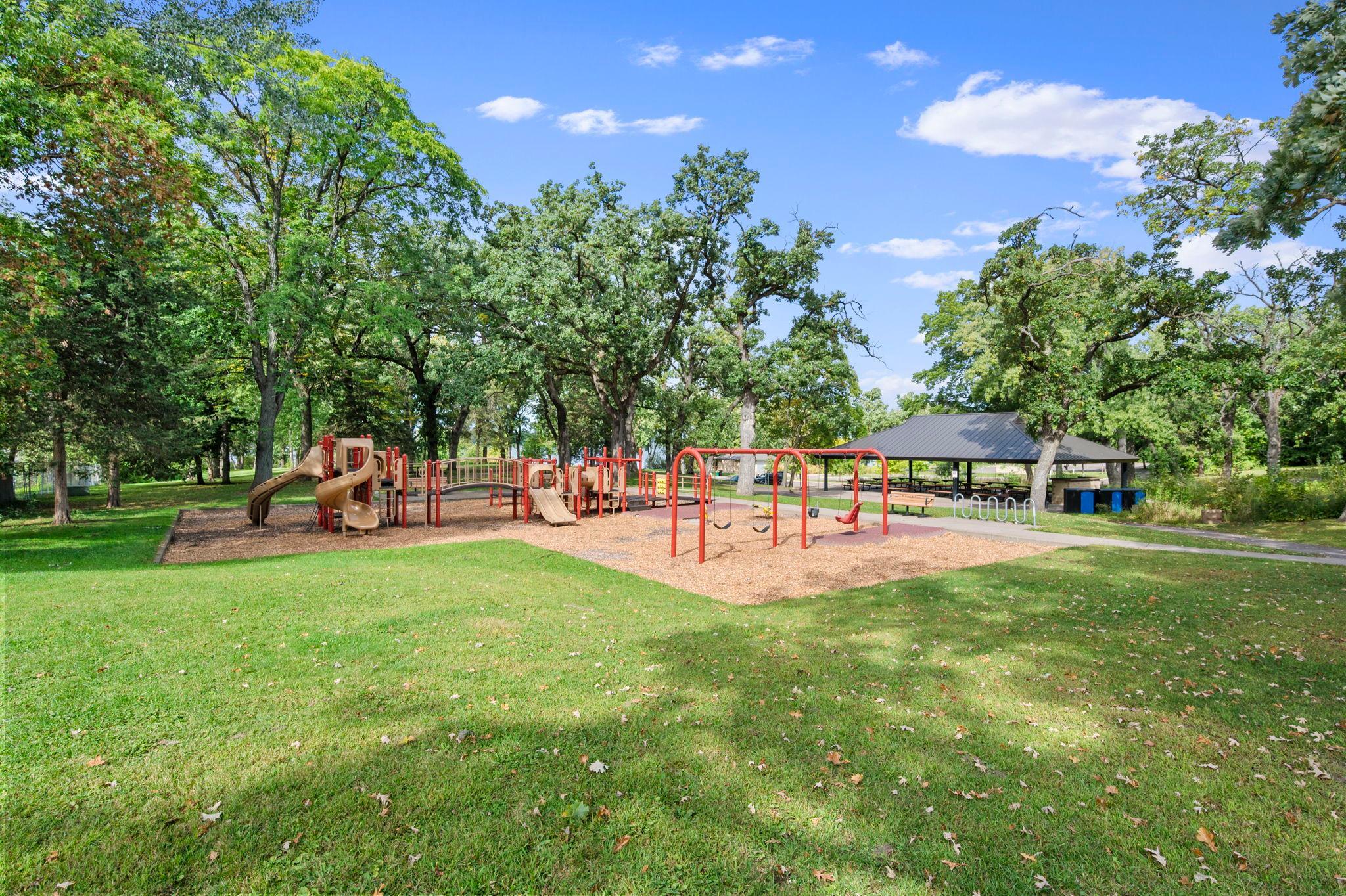 main property photo 31