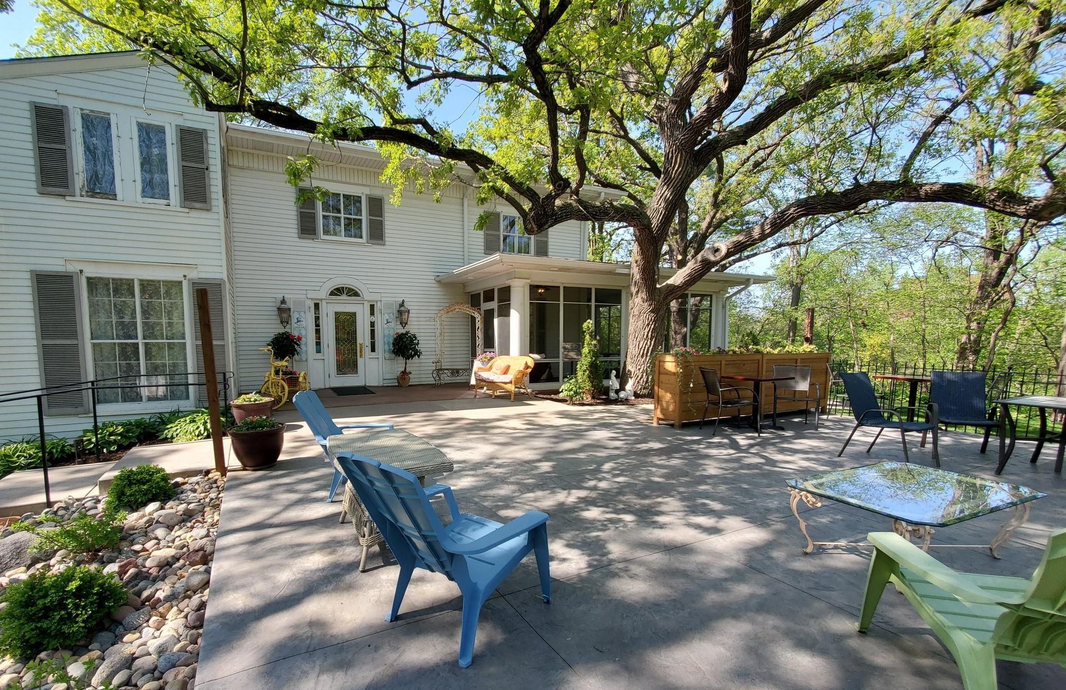 main property photo 18
