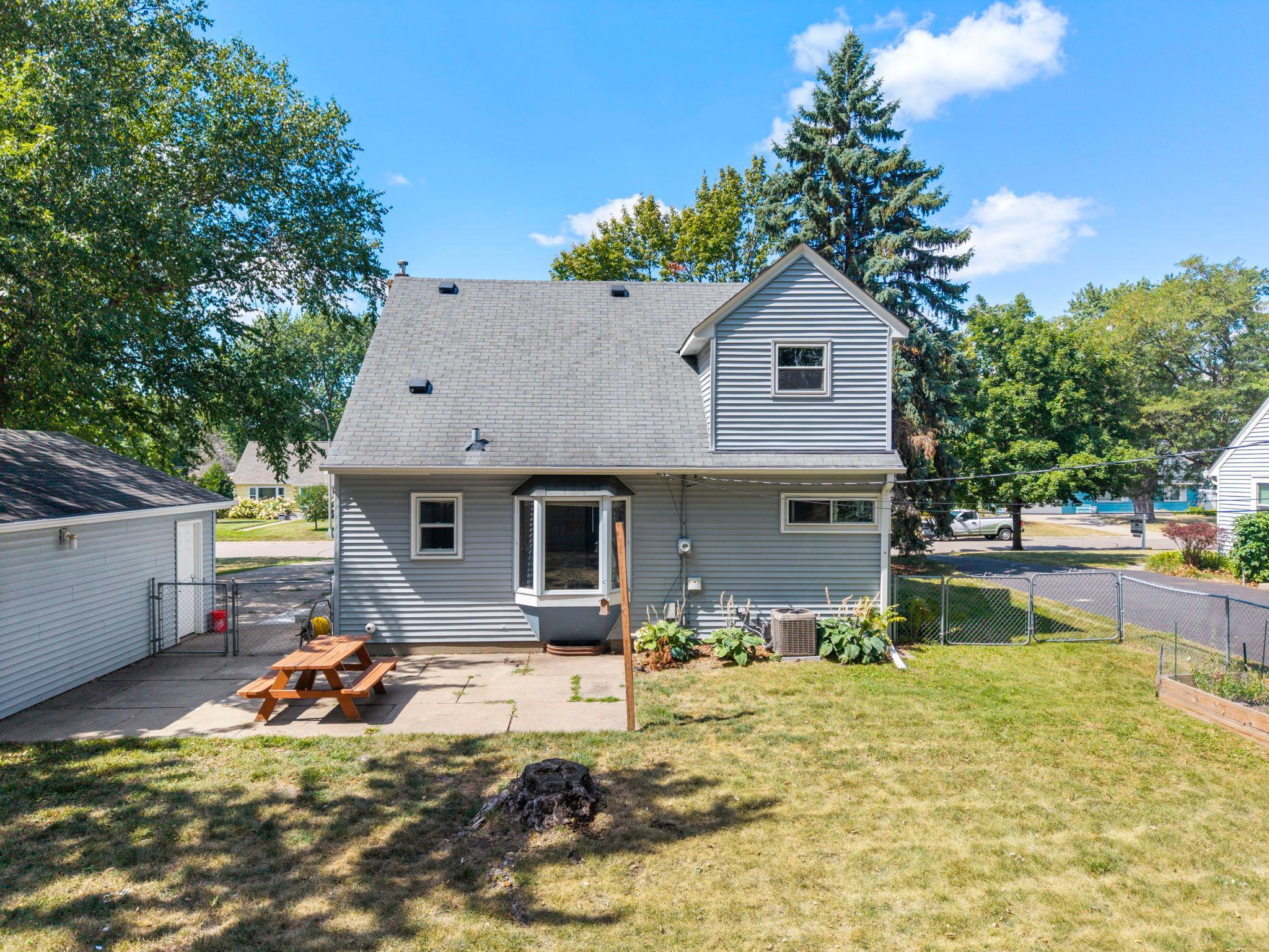 main property photo 21