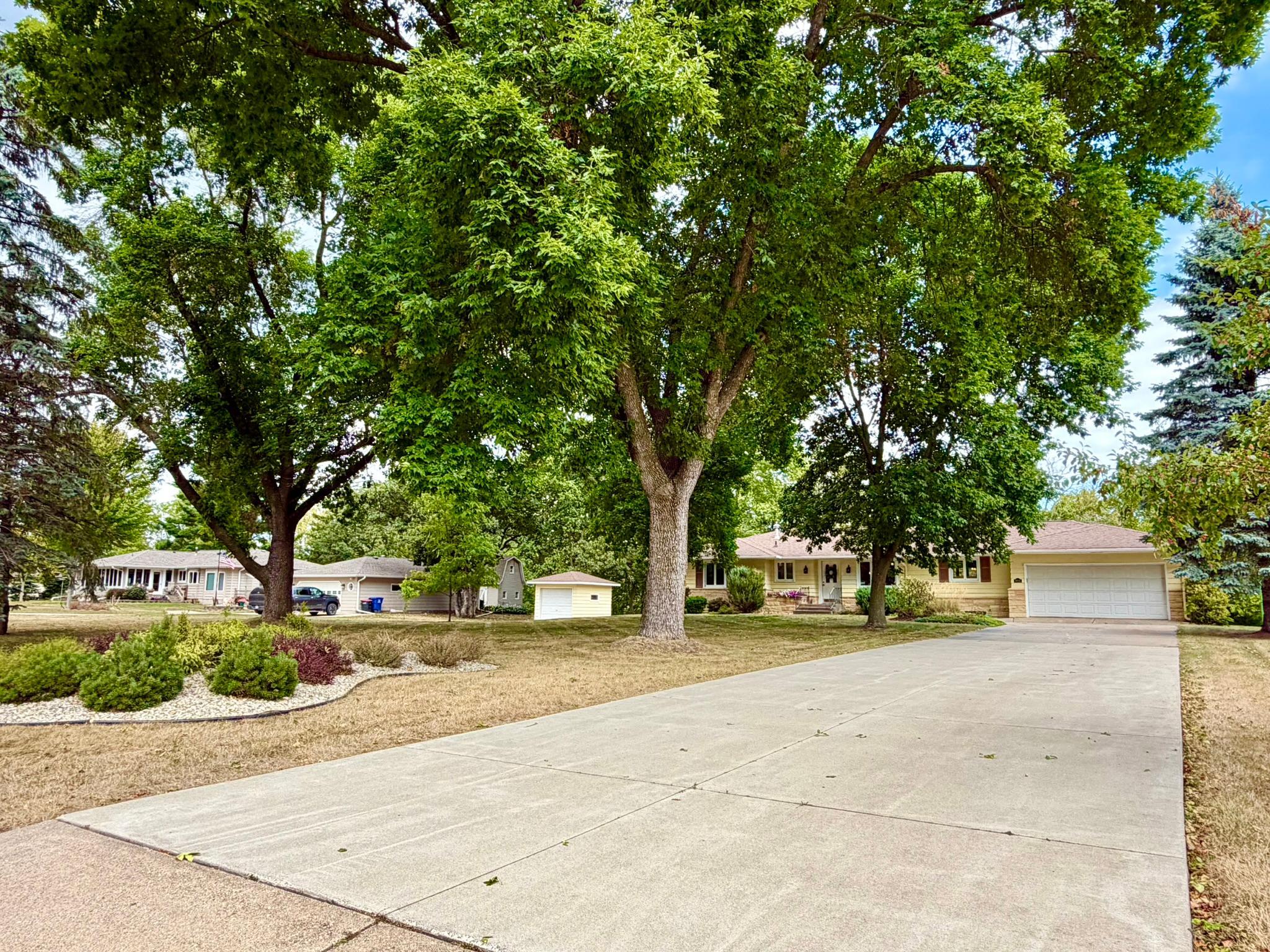 main property photo 41