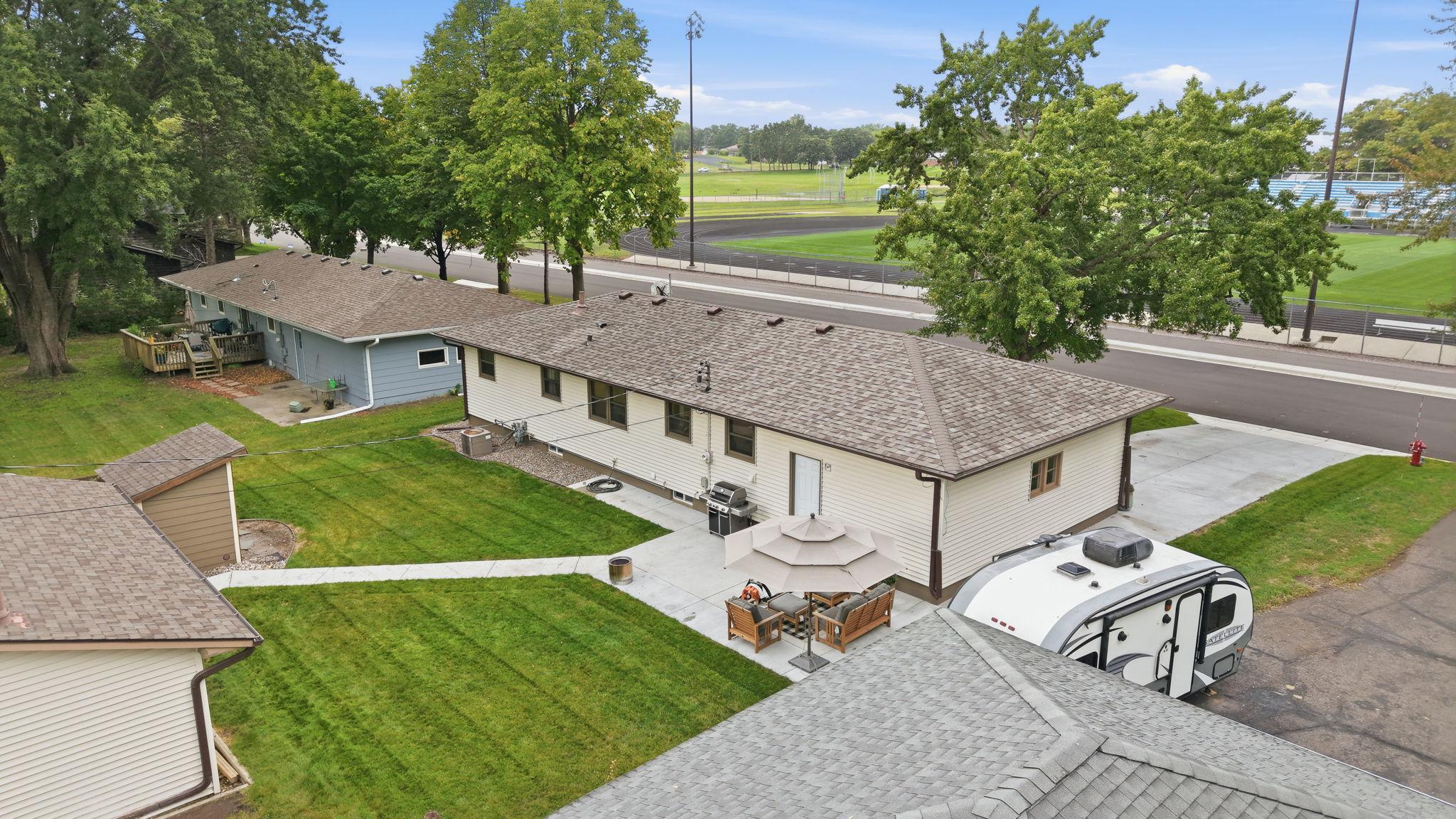 main property photo 13