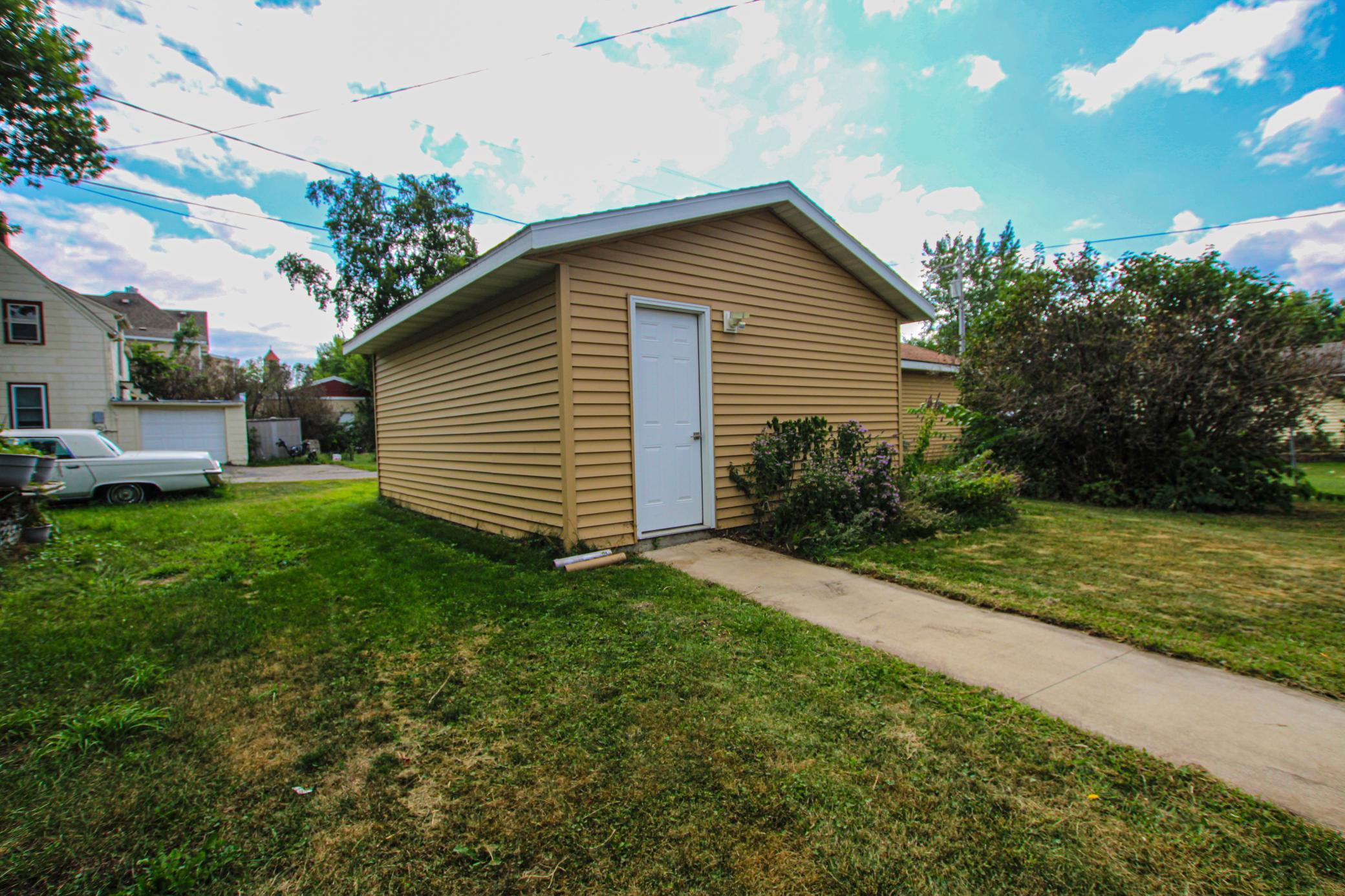 main property photo 7
