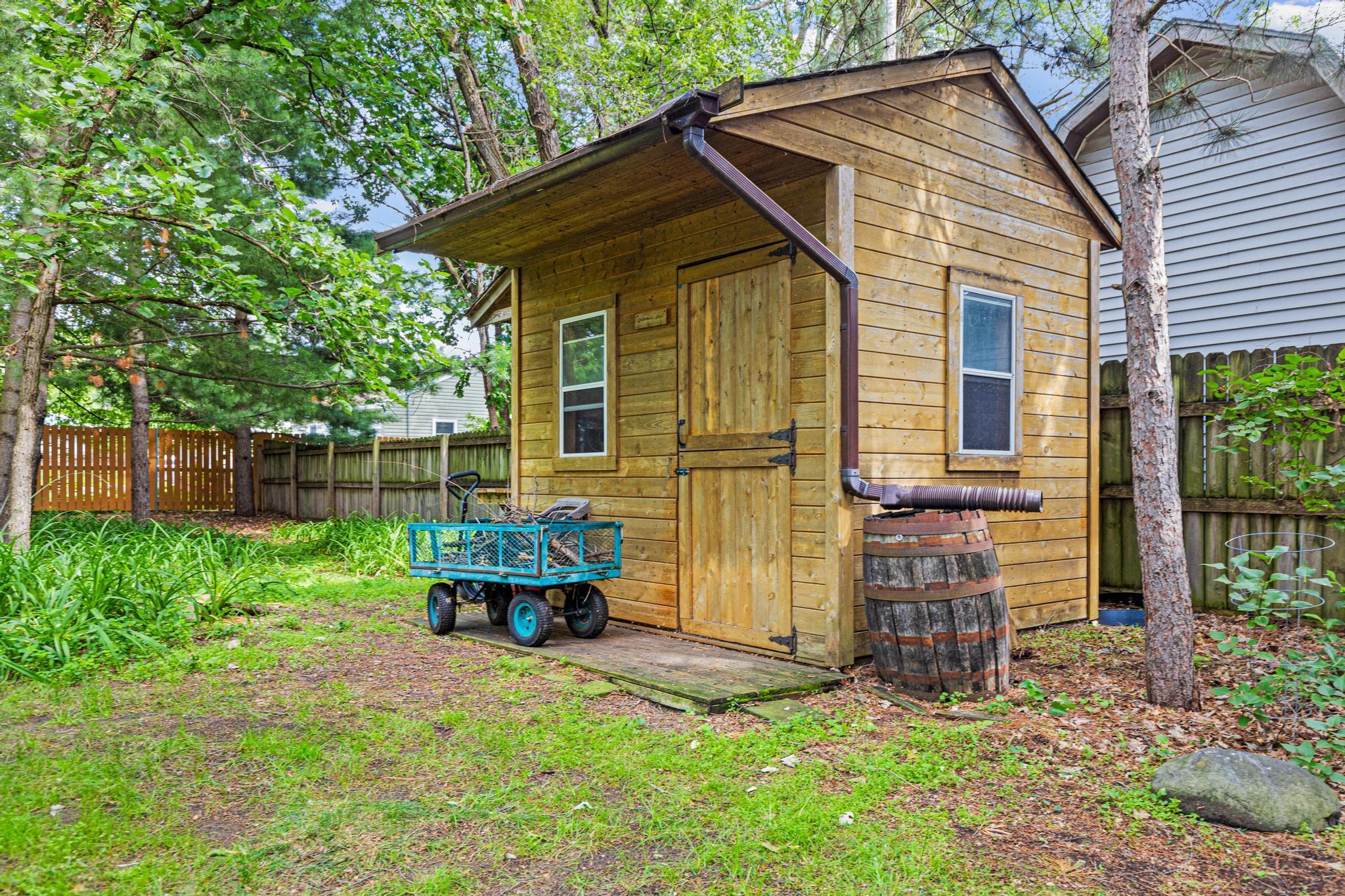 main property photo 34