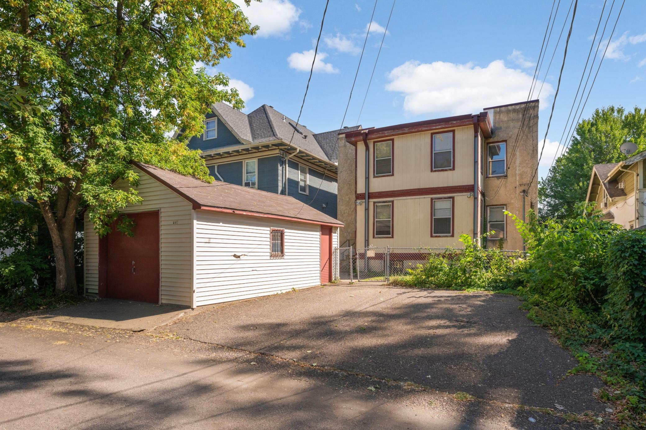 main property photo 21