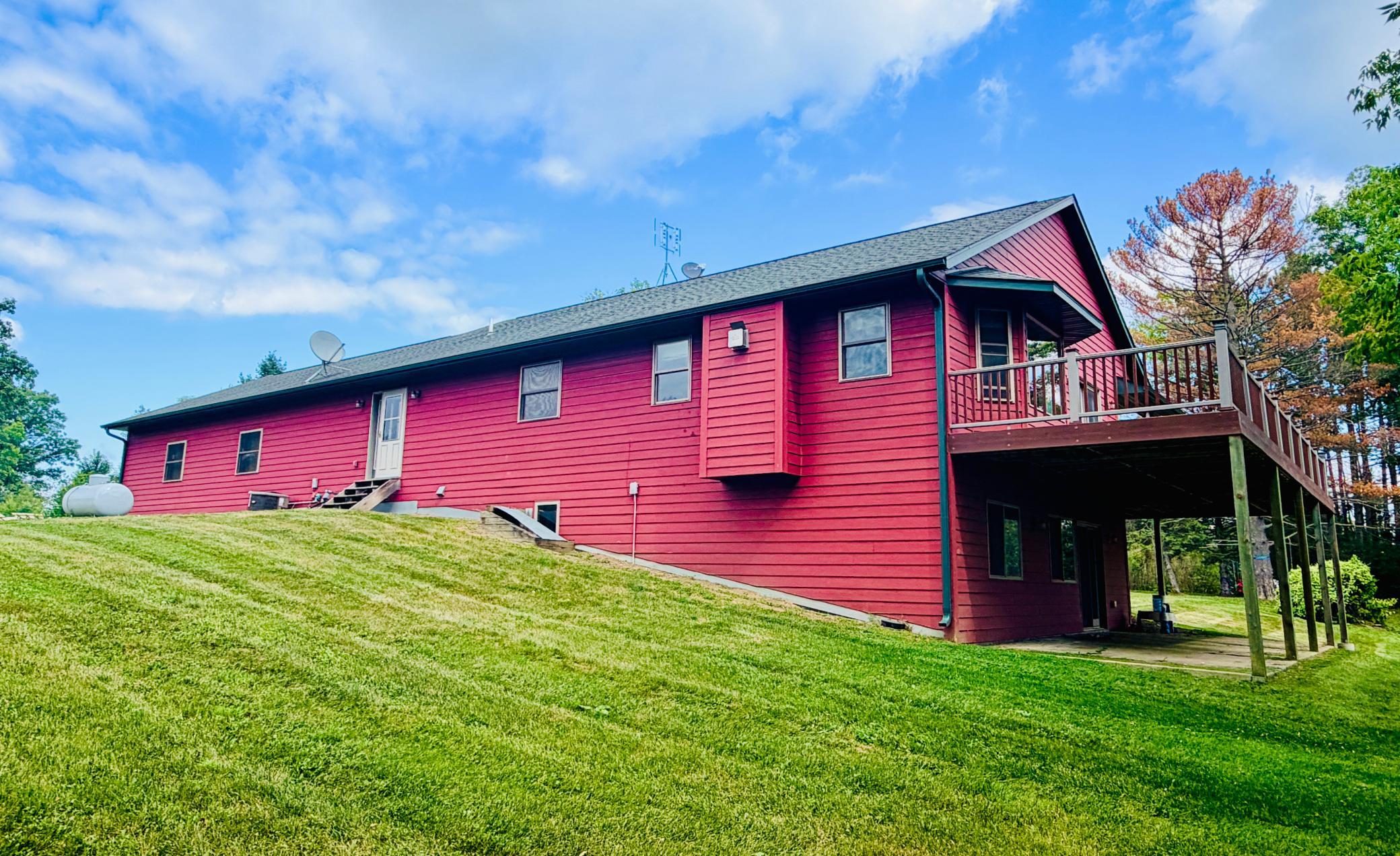main property photo 13