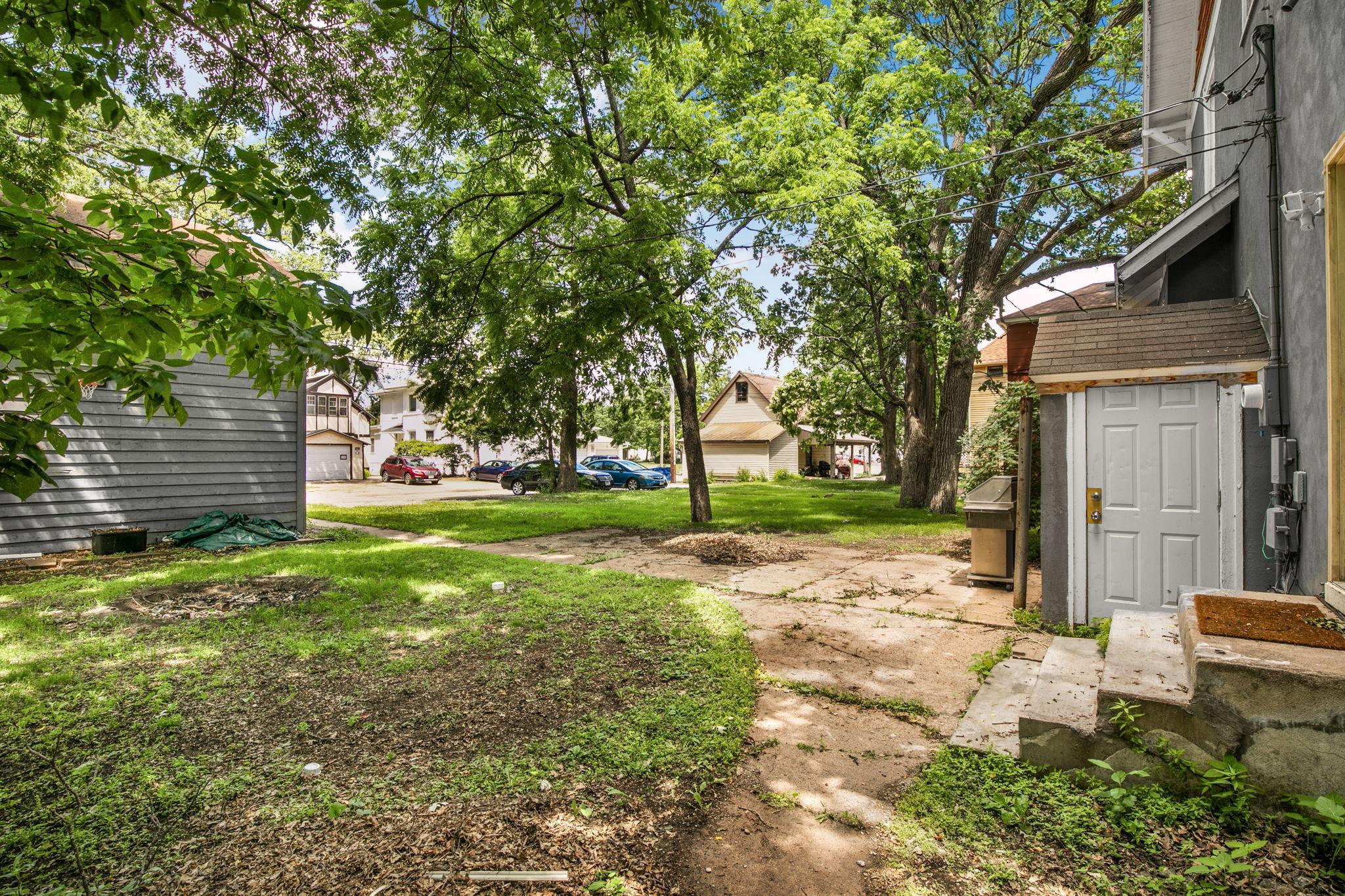 main property photo 22