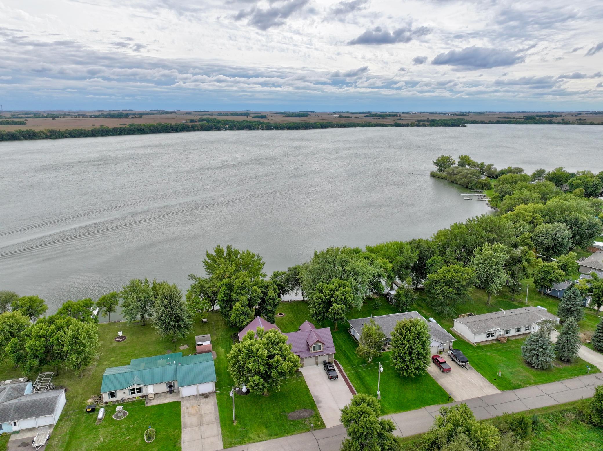 main property photo 35