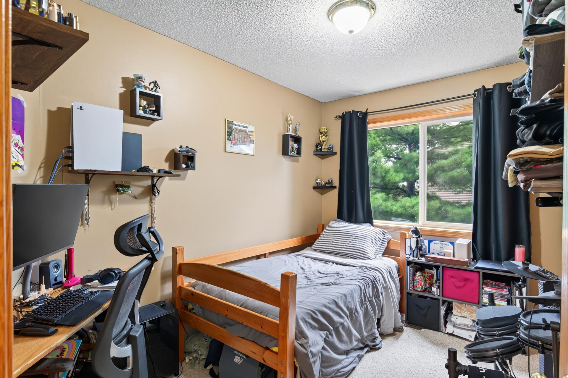 main property photo 20