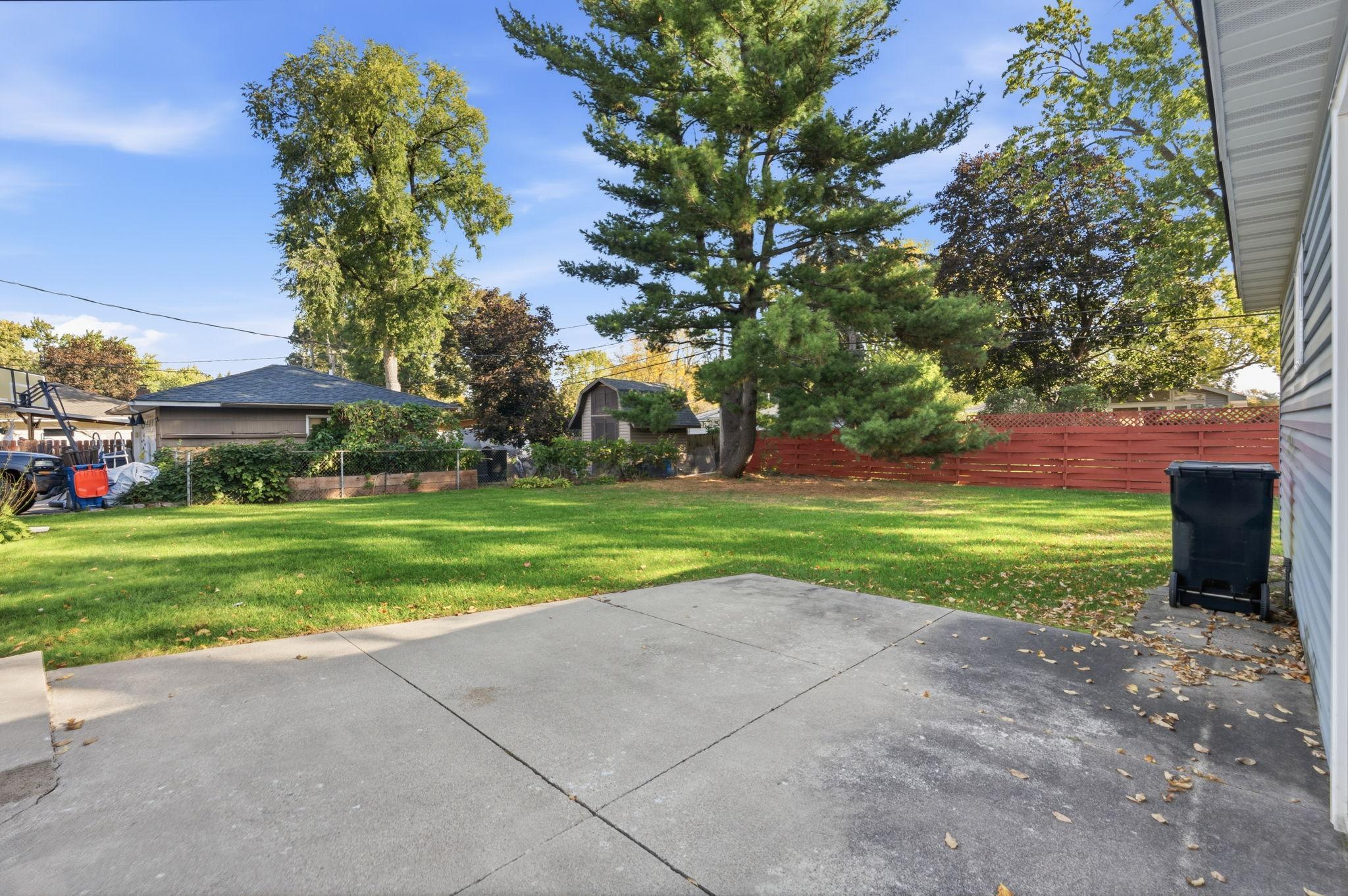 main property photo 39
