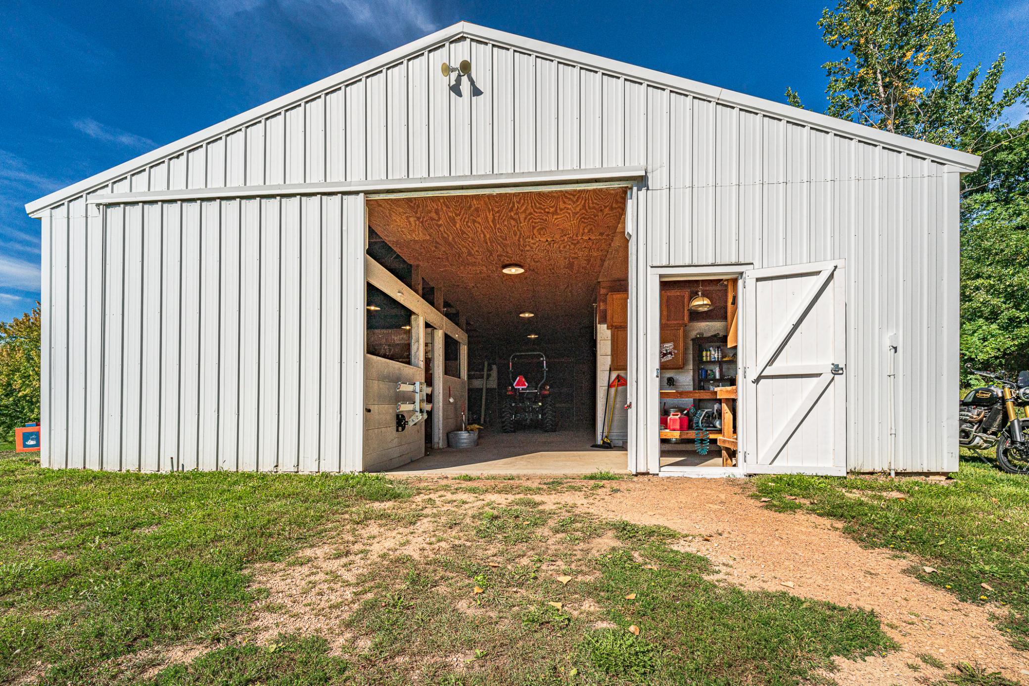 main property photo 27