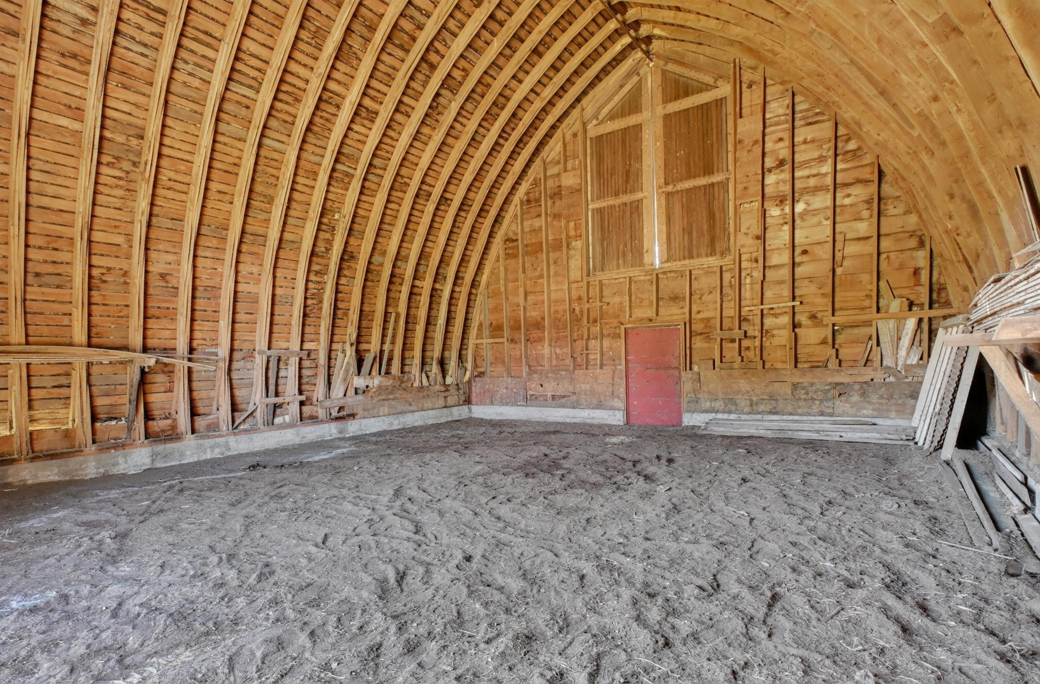 main property photo 48