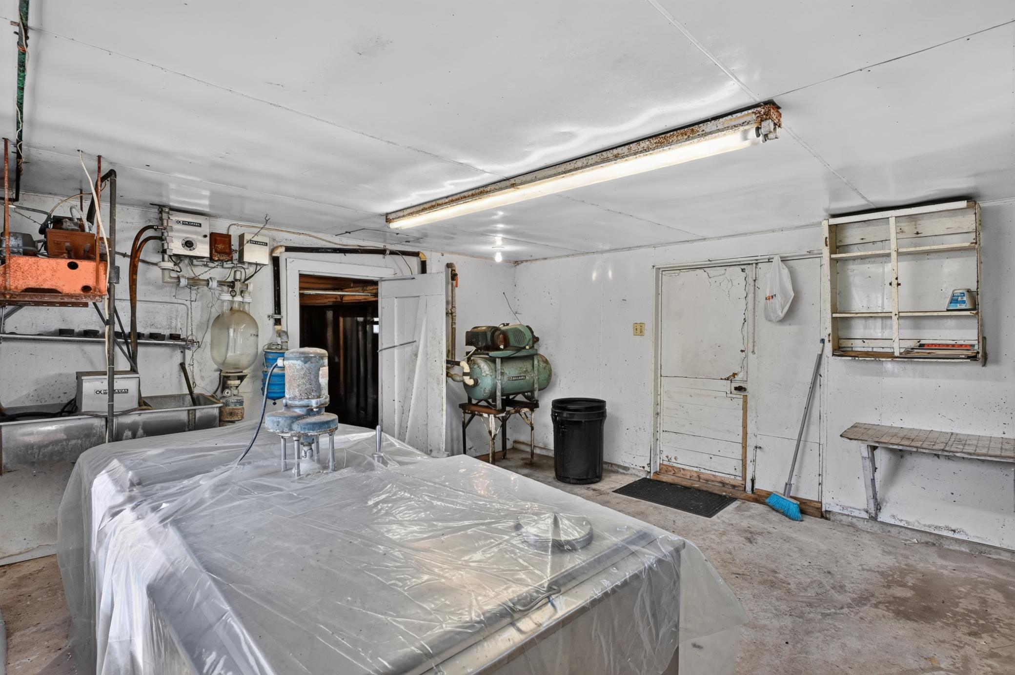 main property photo 51