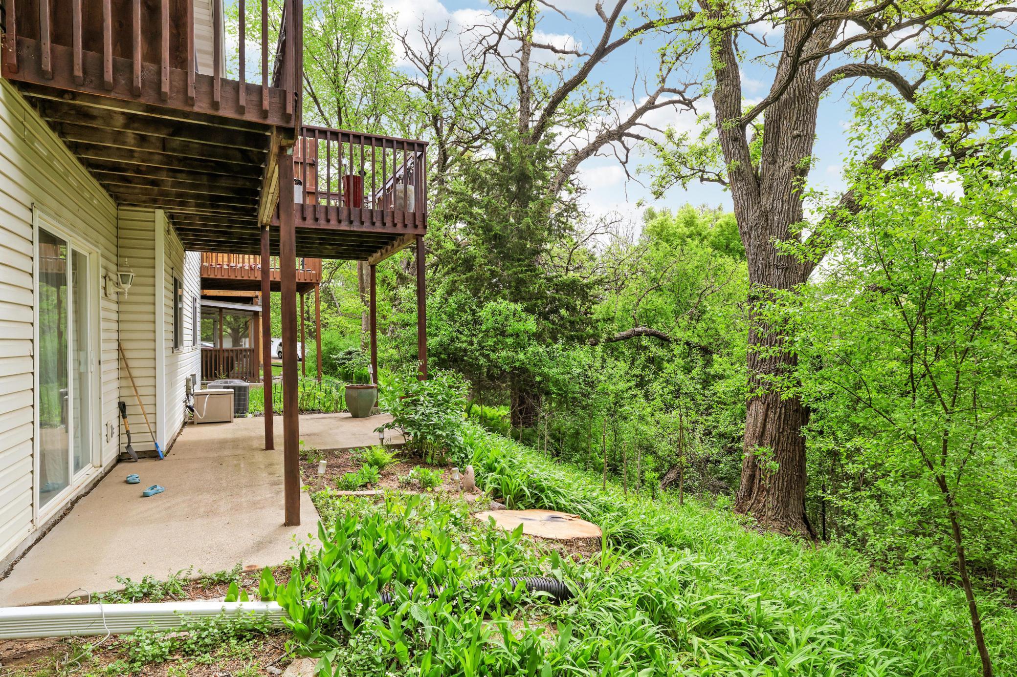 main property photo 45