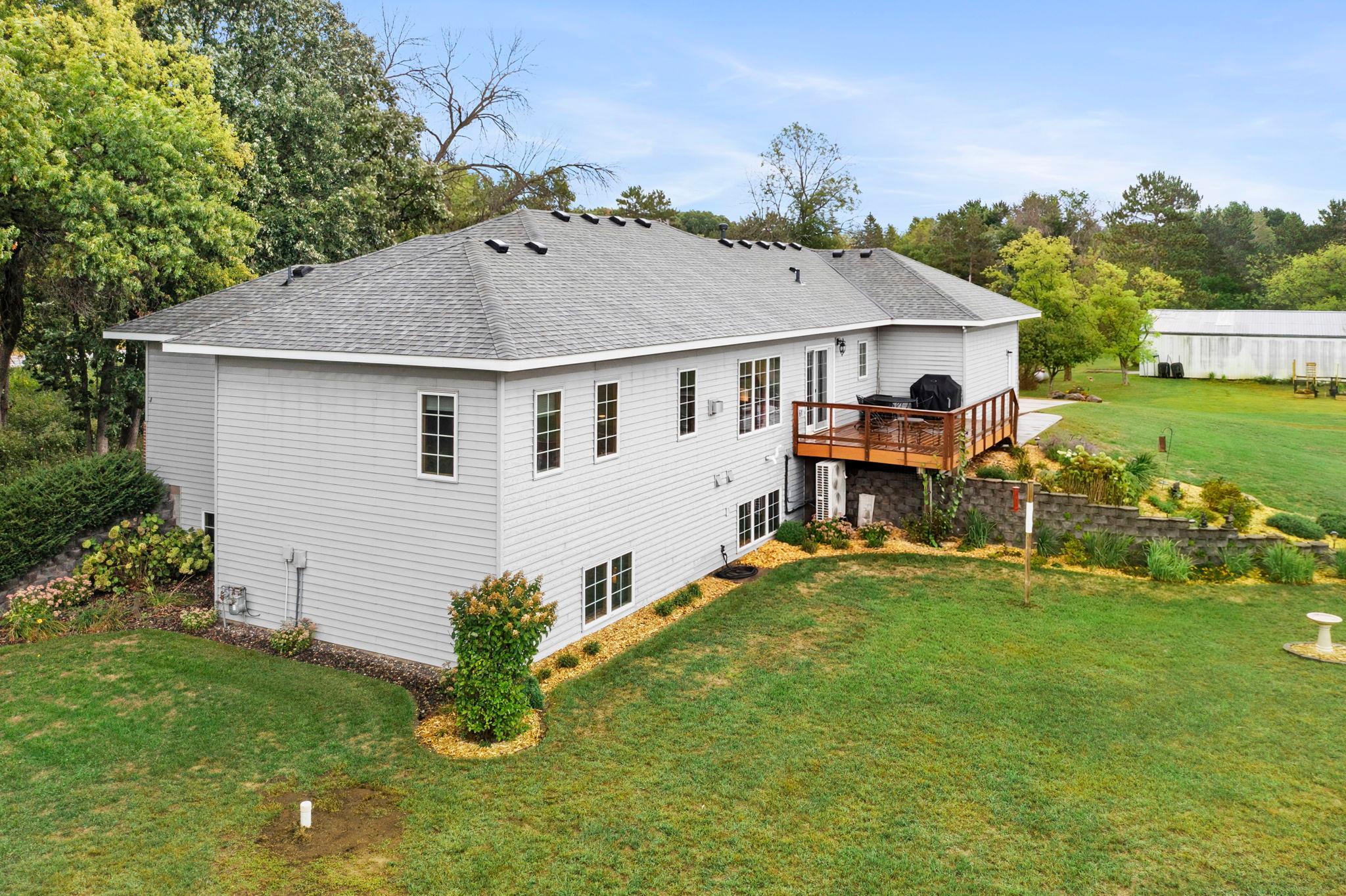 main property photo 90
