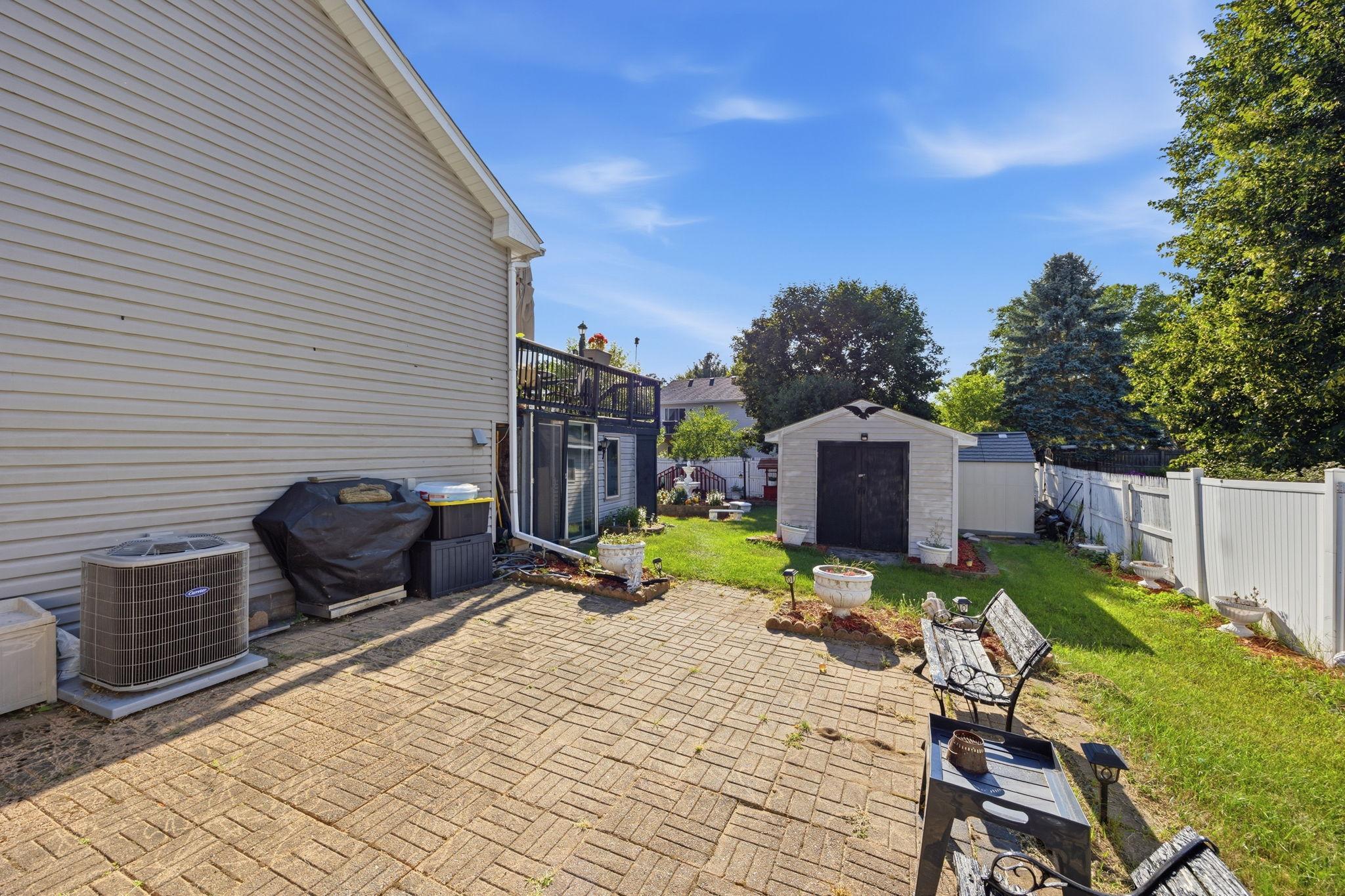 main property photo 22