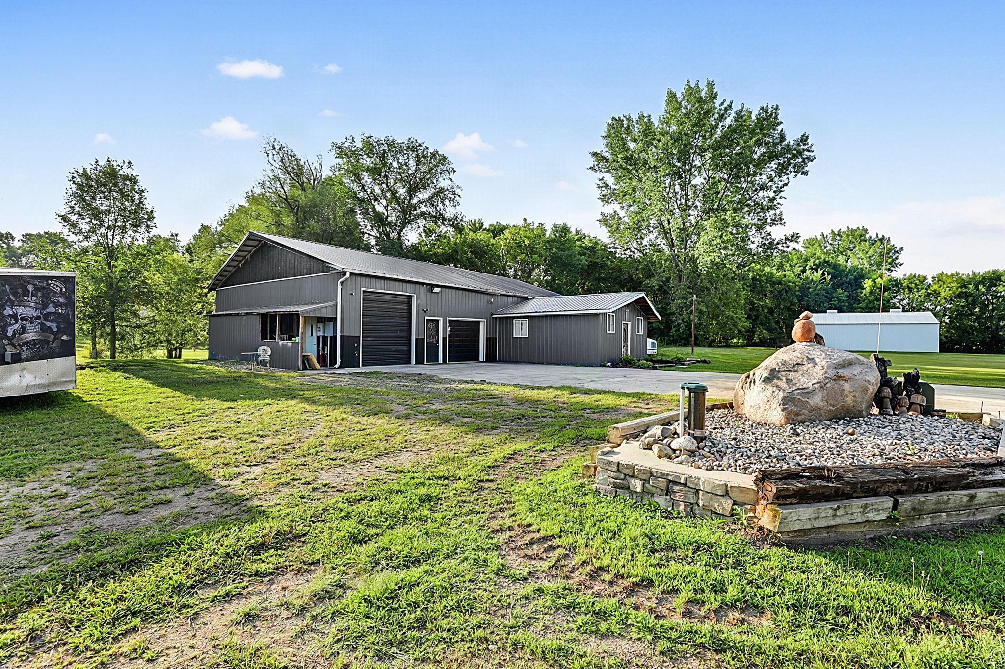 main property photo 50