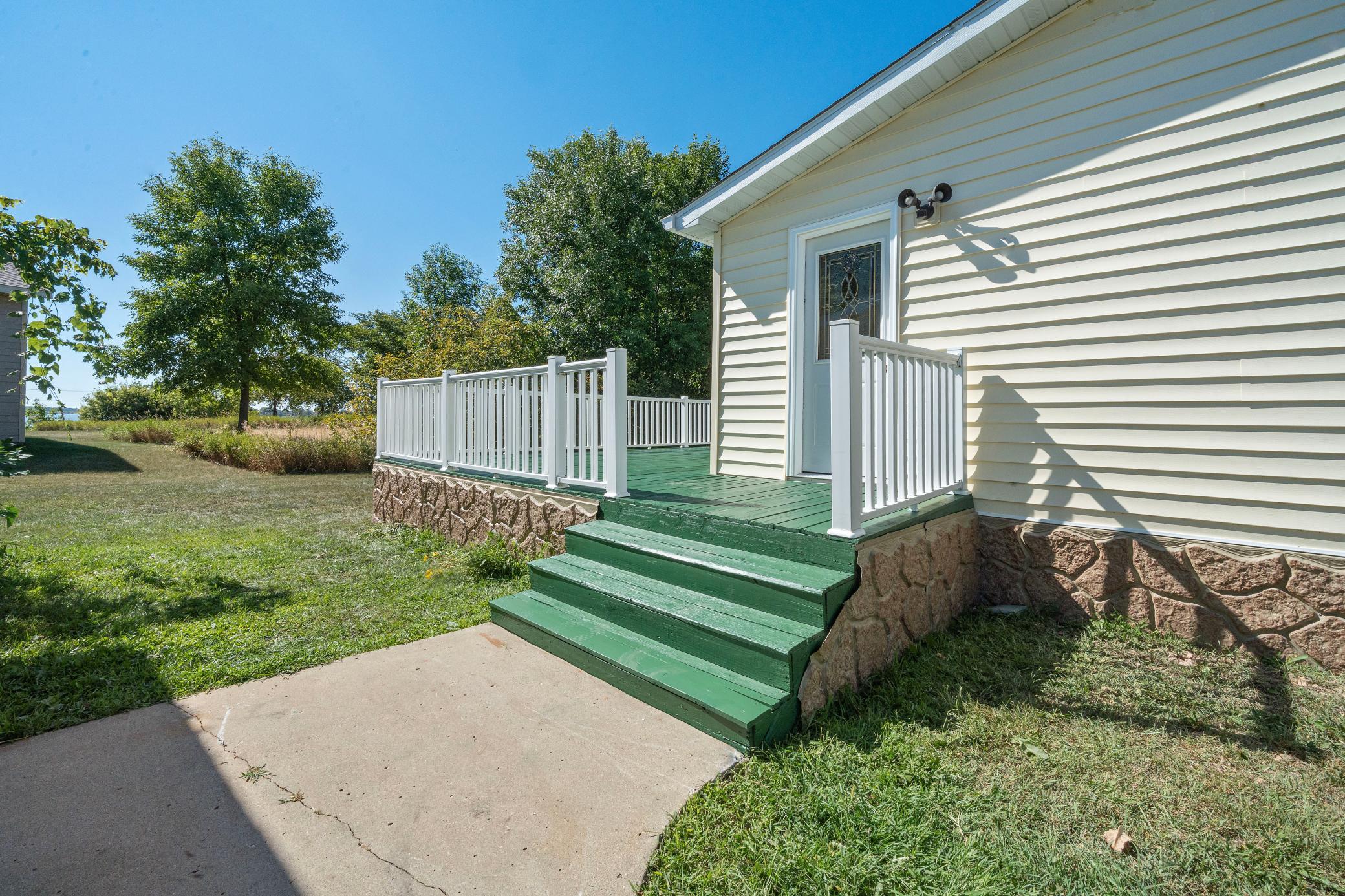 main property photo 25