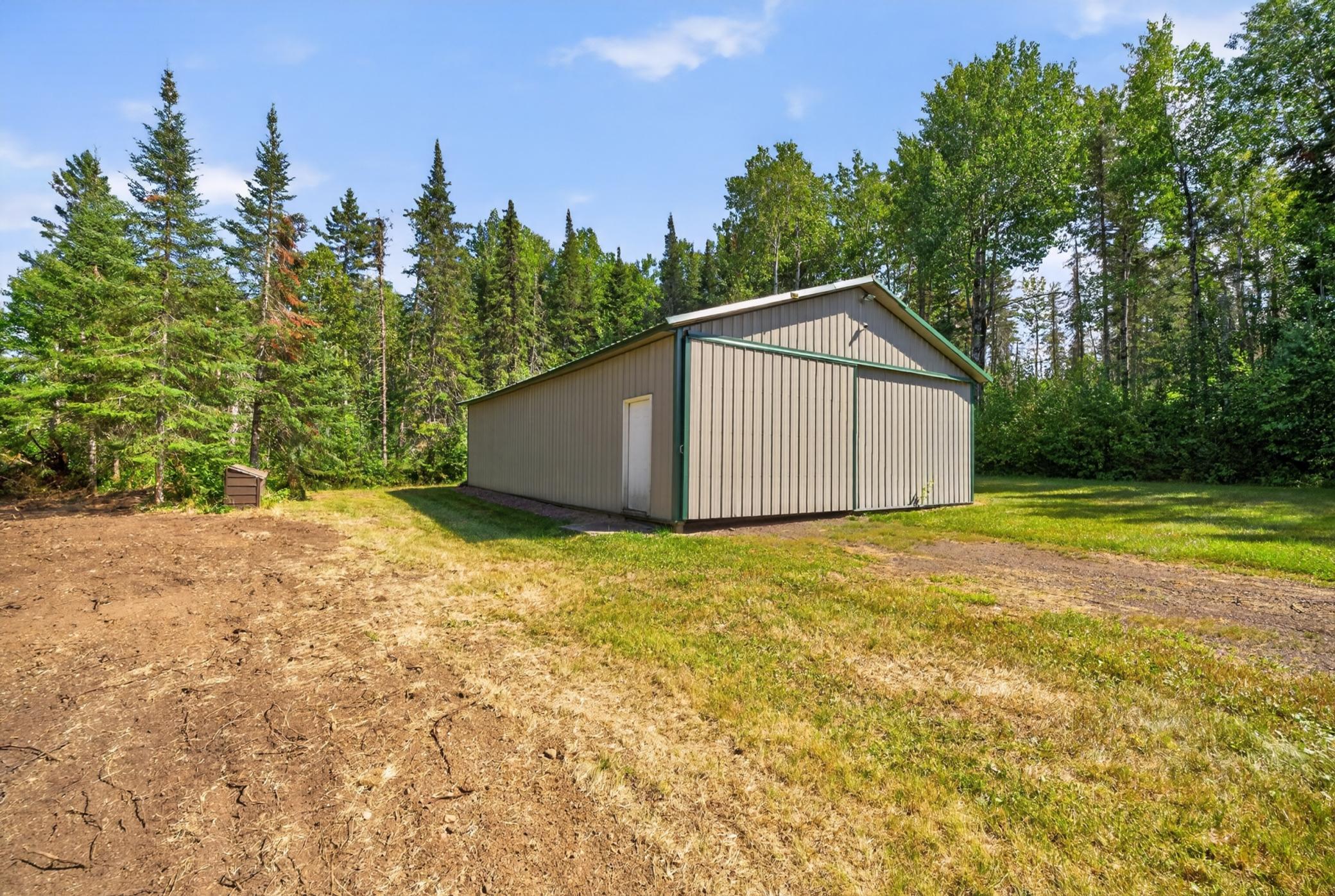 main property photo 10