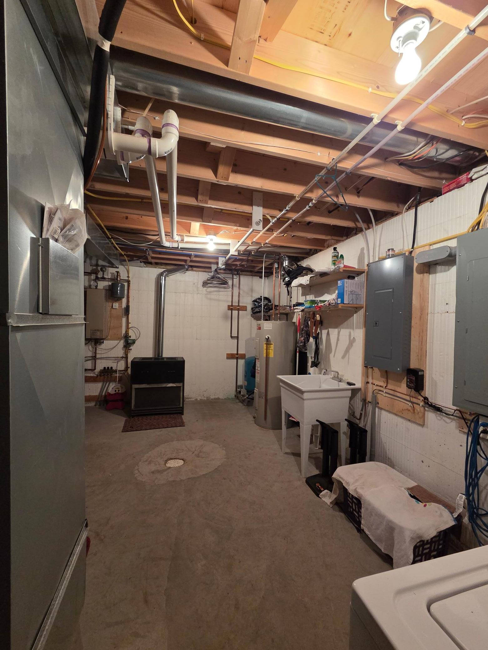 main property photo 40