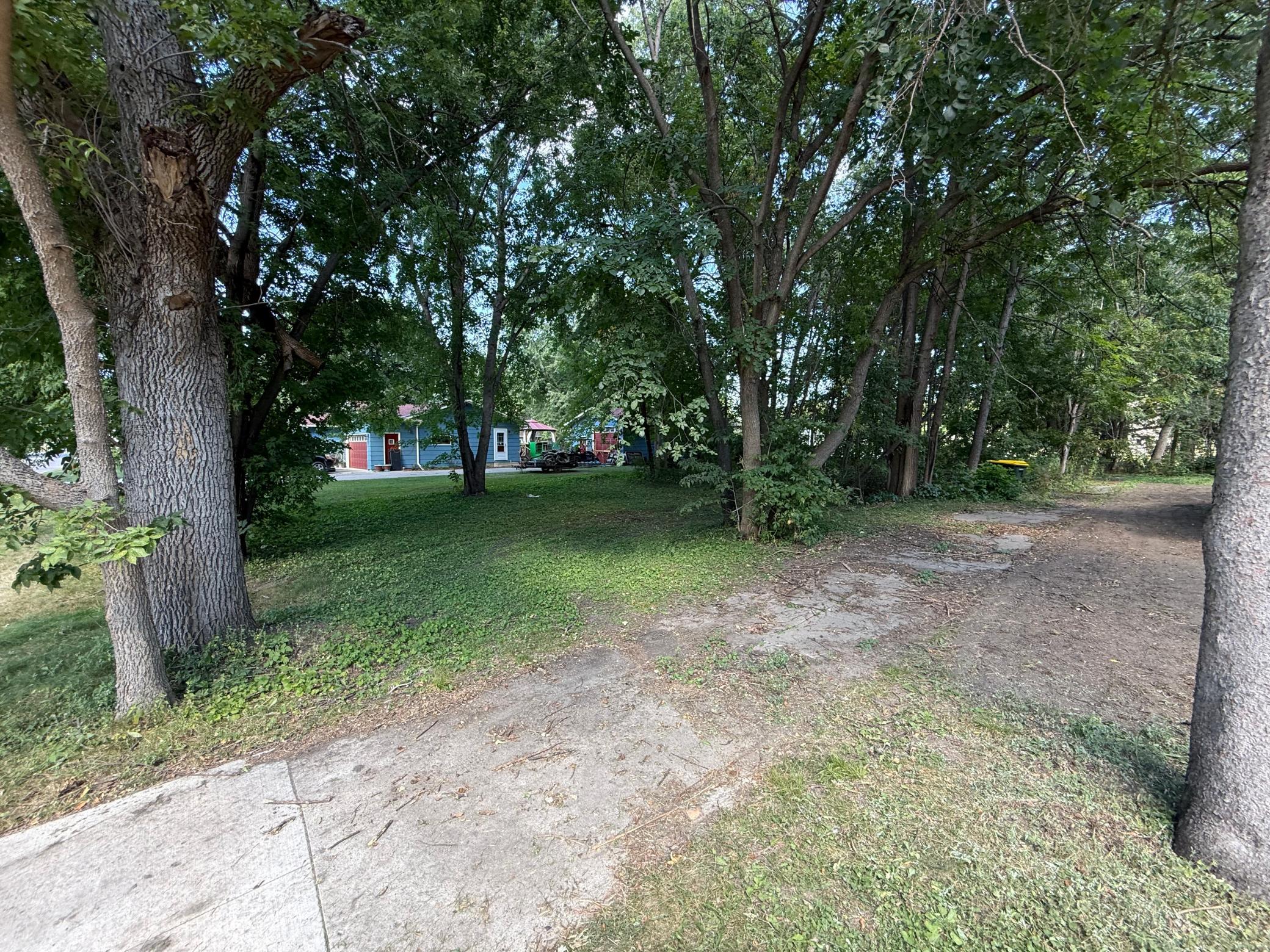 main property photo 23