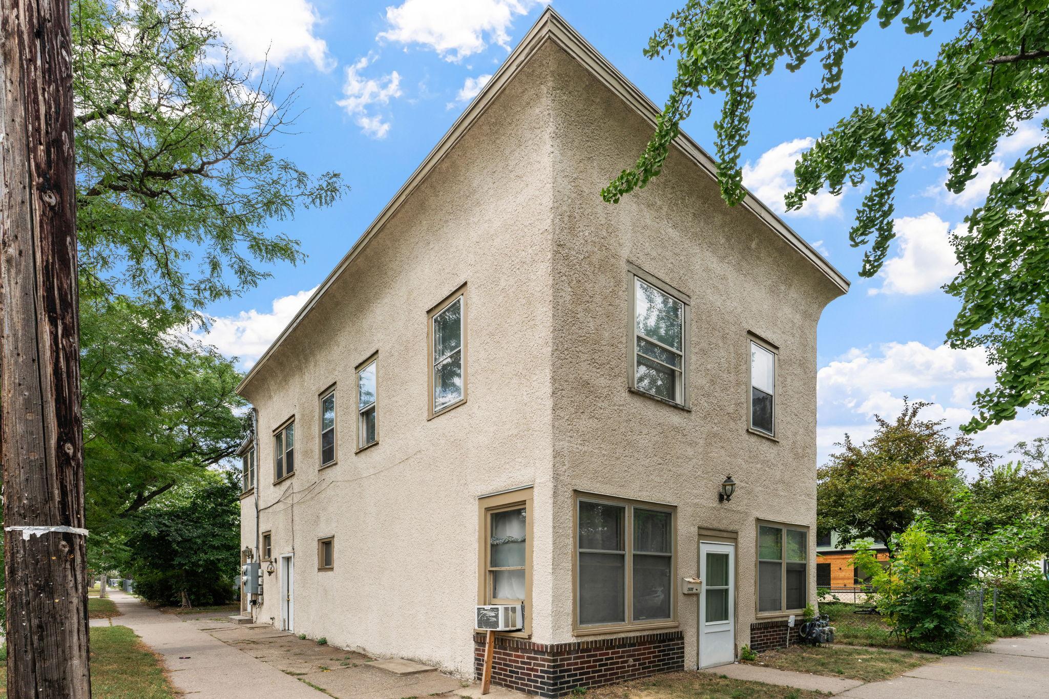 main property photo 40
