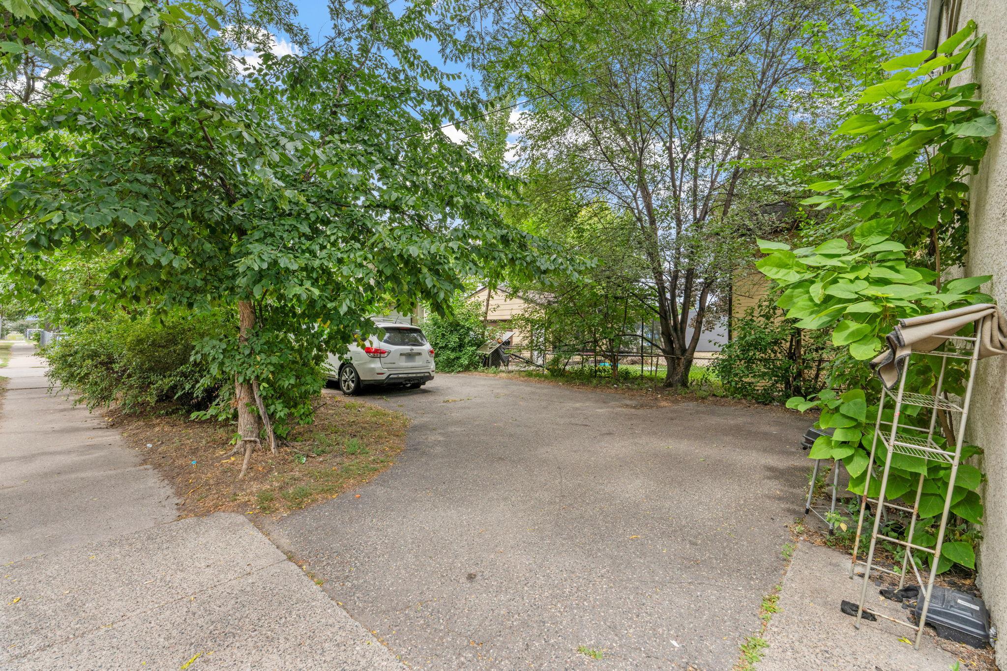 main property photo 45
