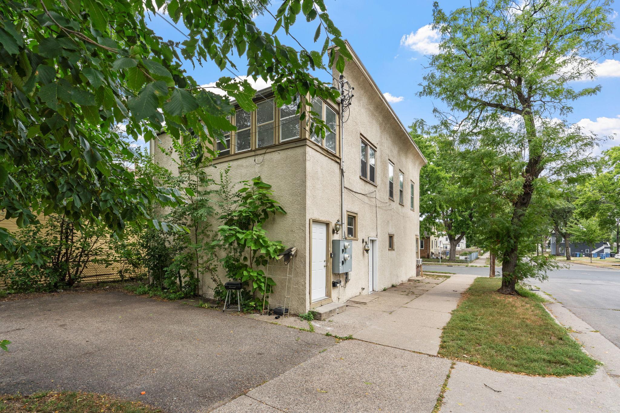main property photo 46