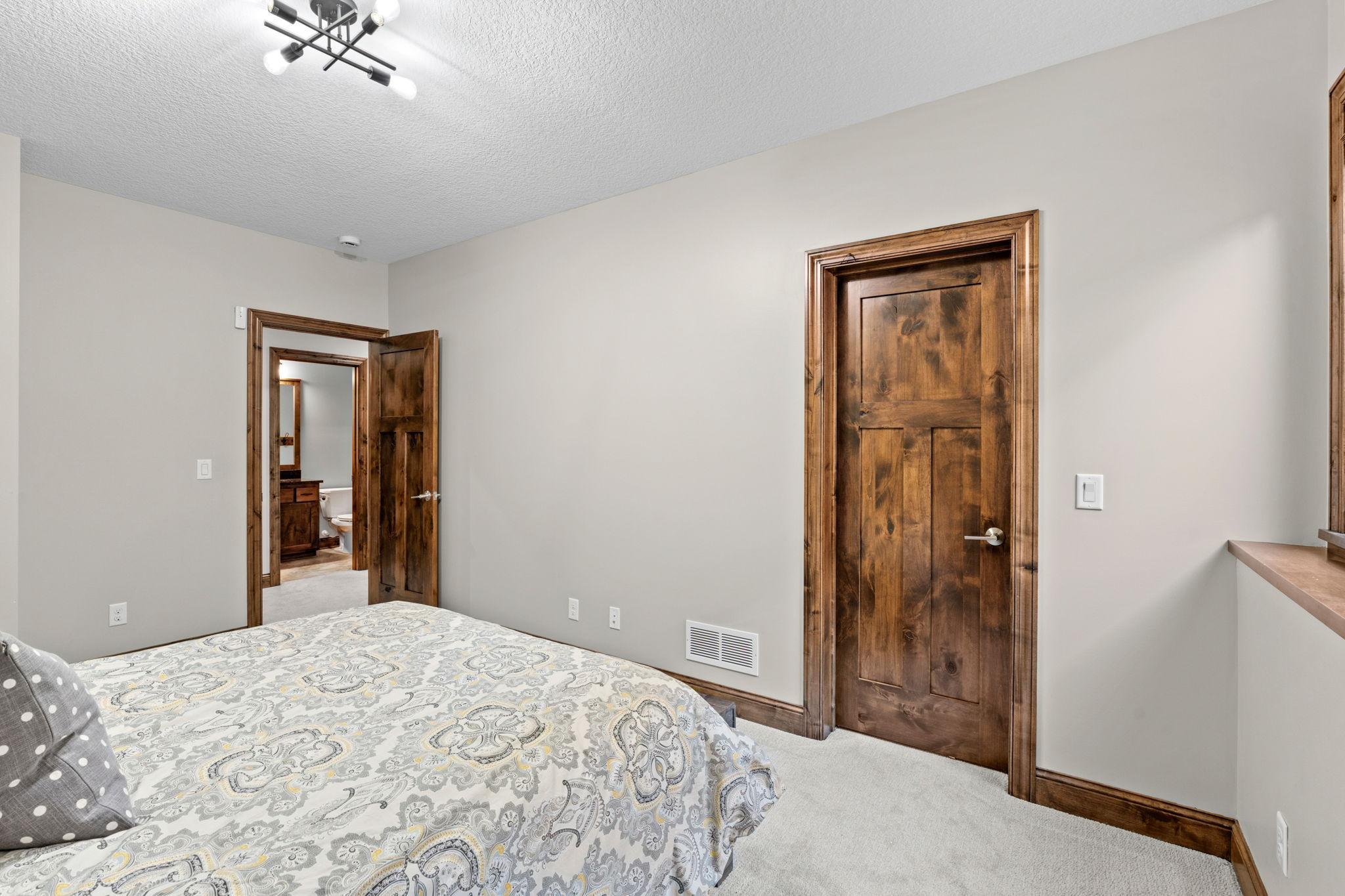 main property photo 70