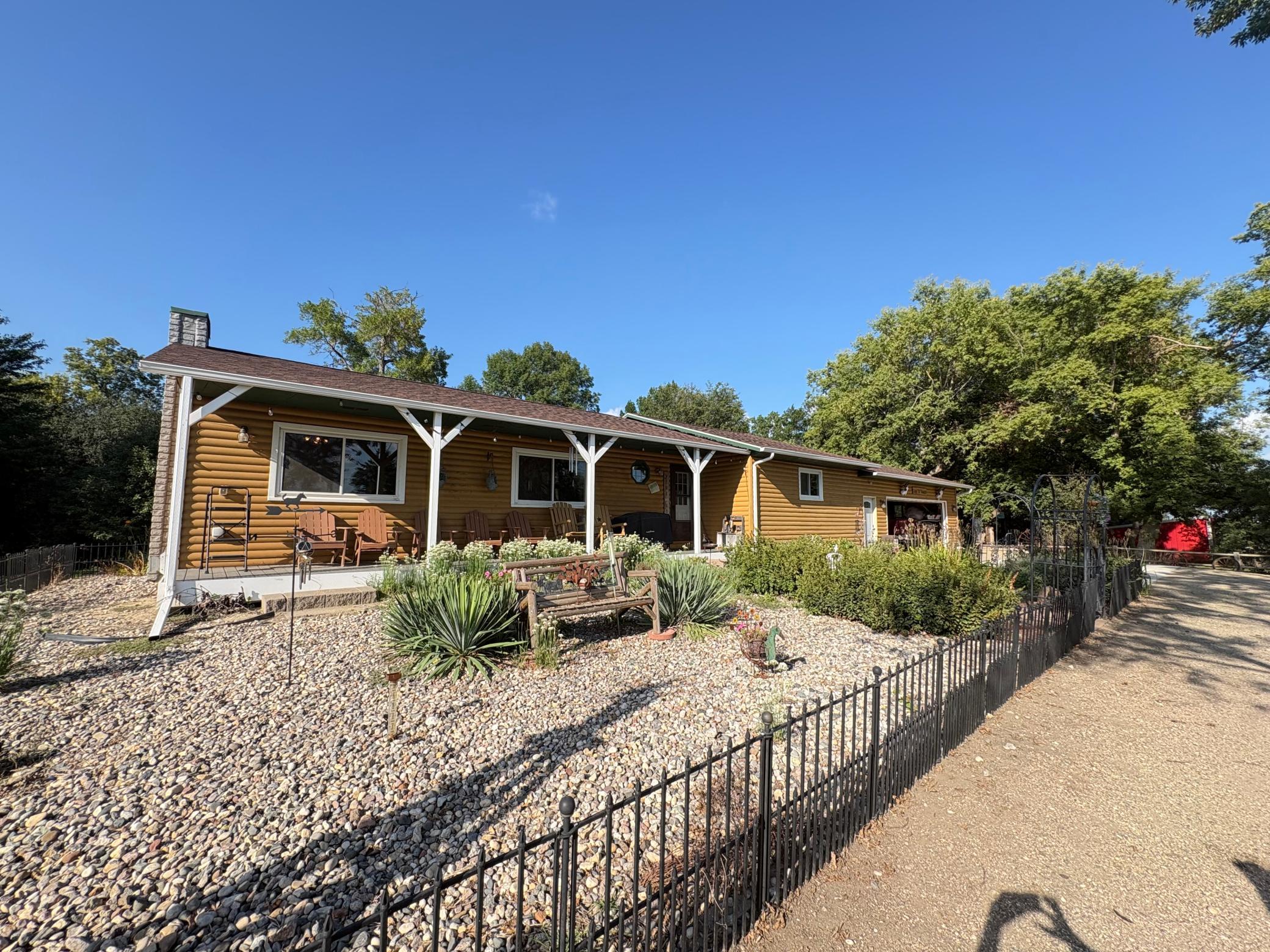 main property photo 90