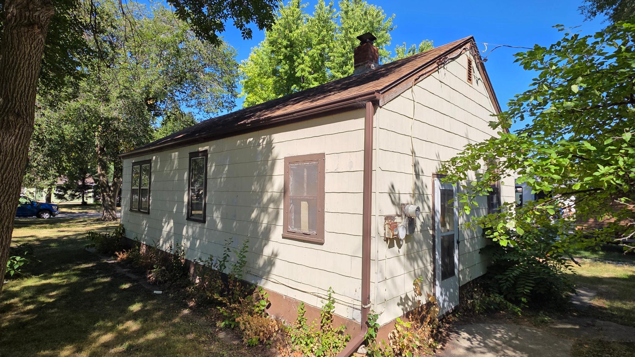 main property photo 2