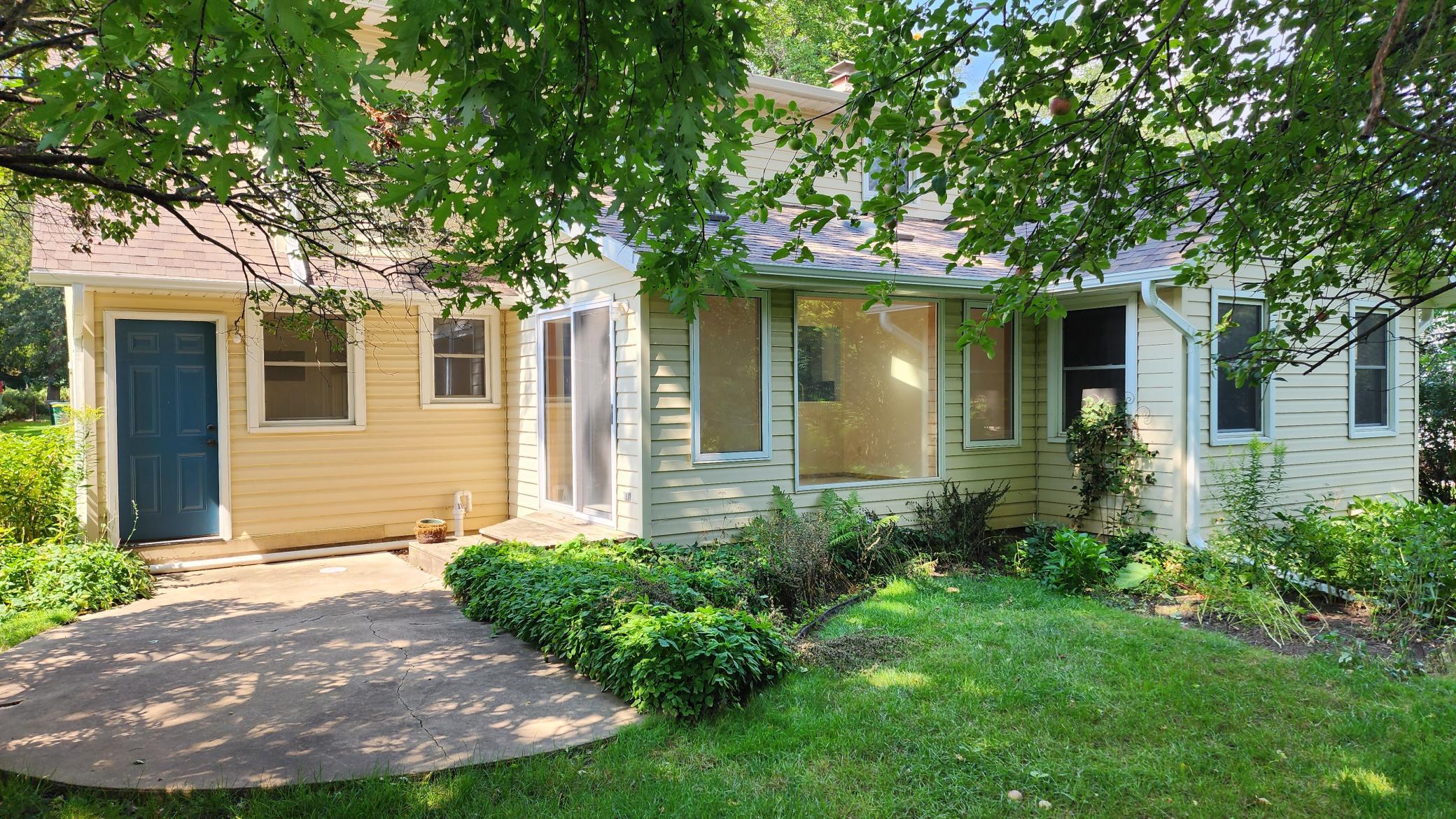 main property photo 4
