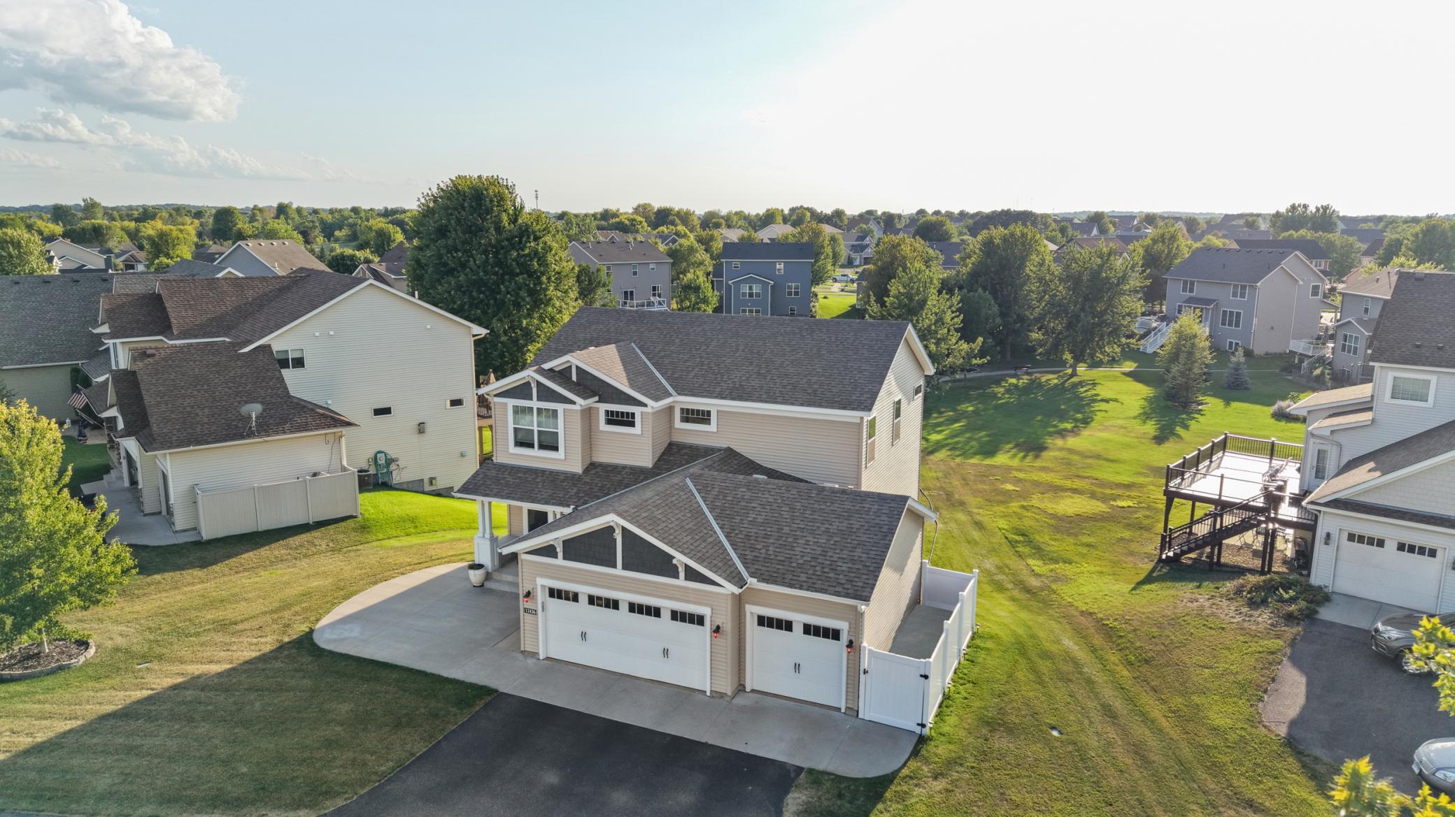 main property photo 41