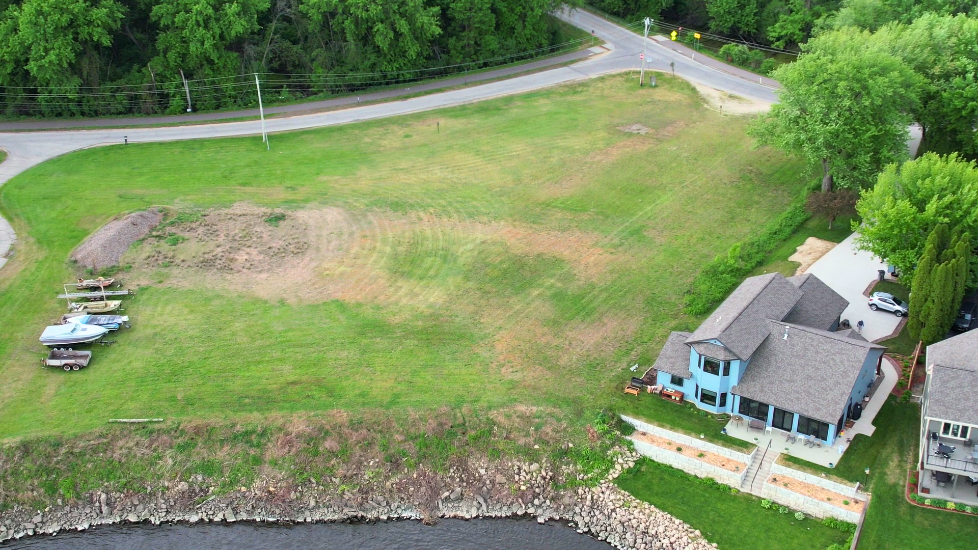 main property photo 4