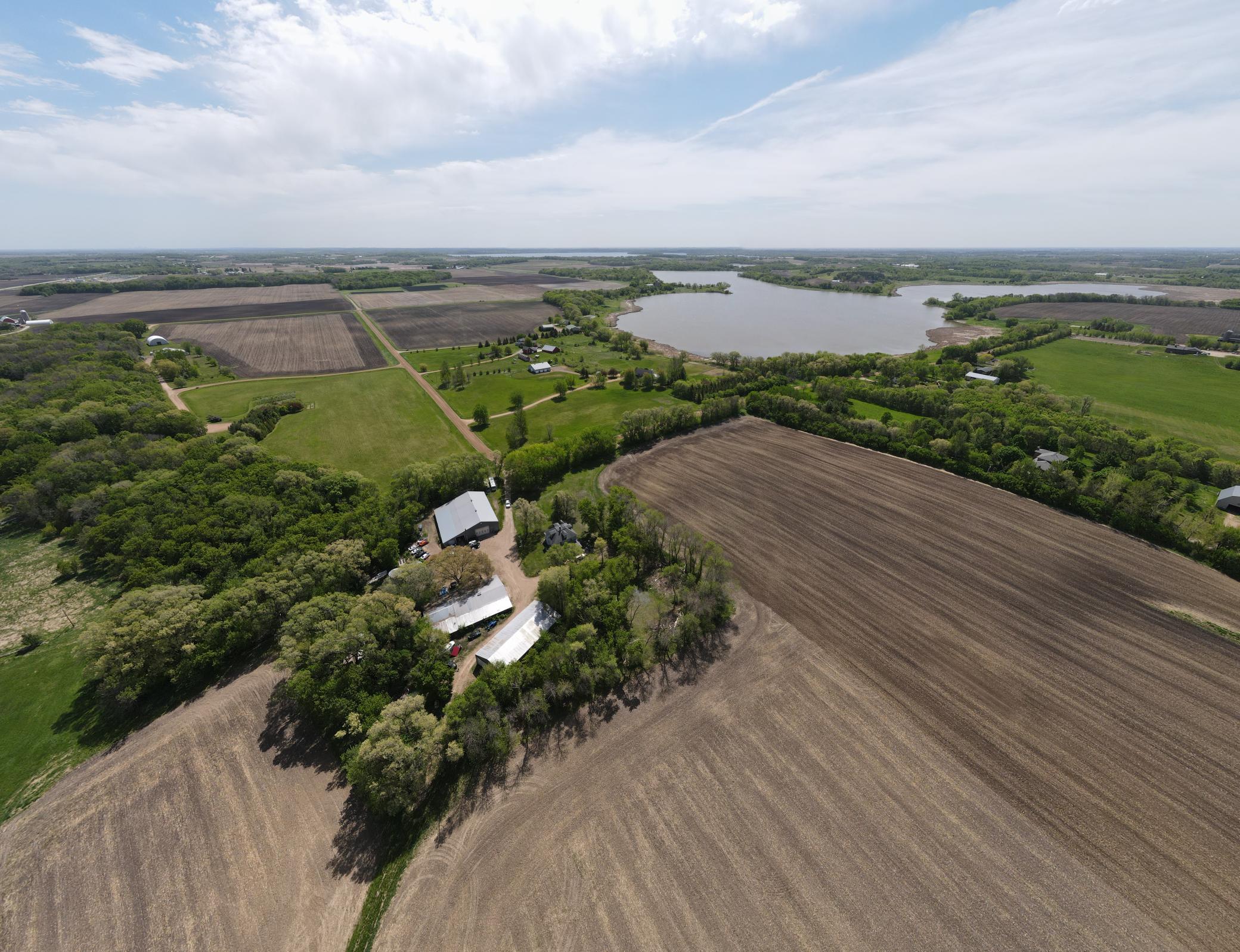 main property photo 40
