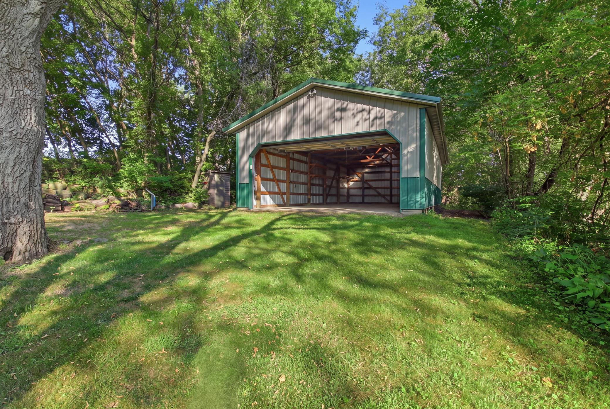 main property photo 46