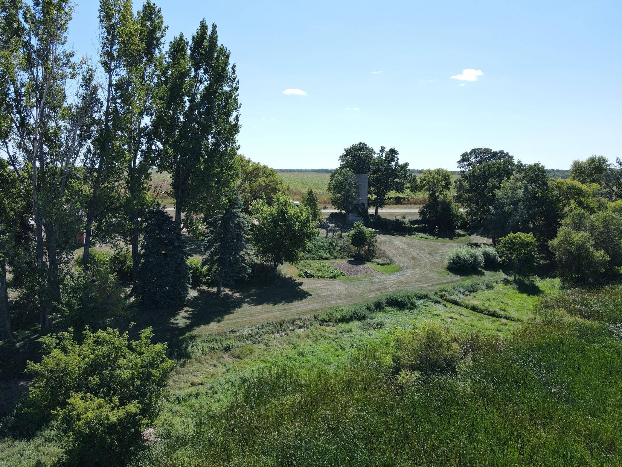 main property photo 16