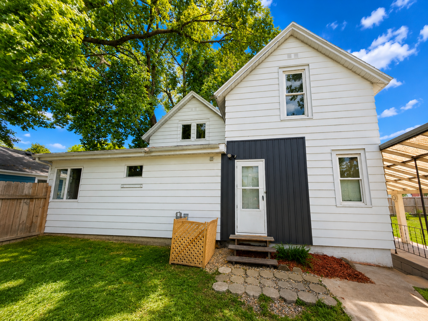 main property photo 26