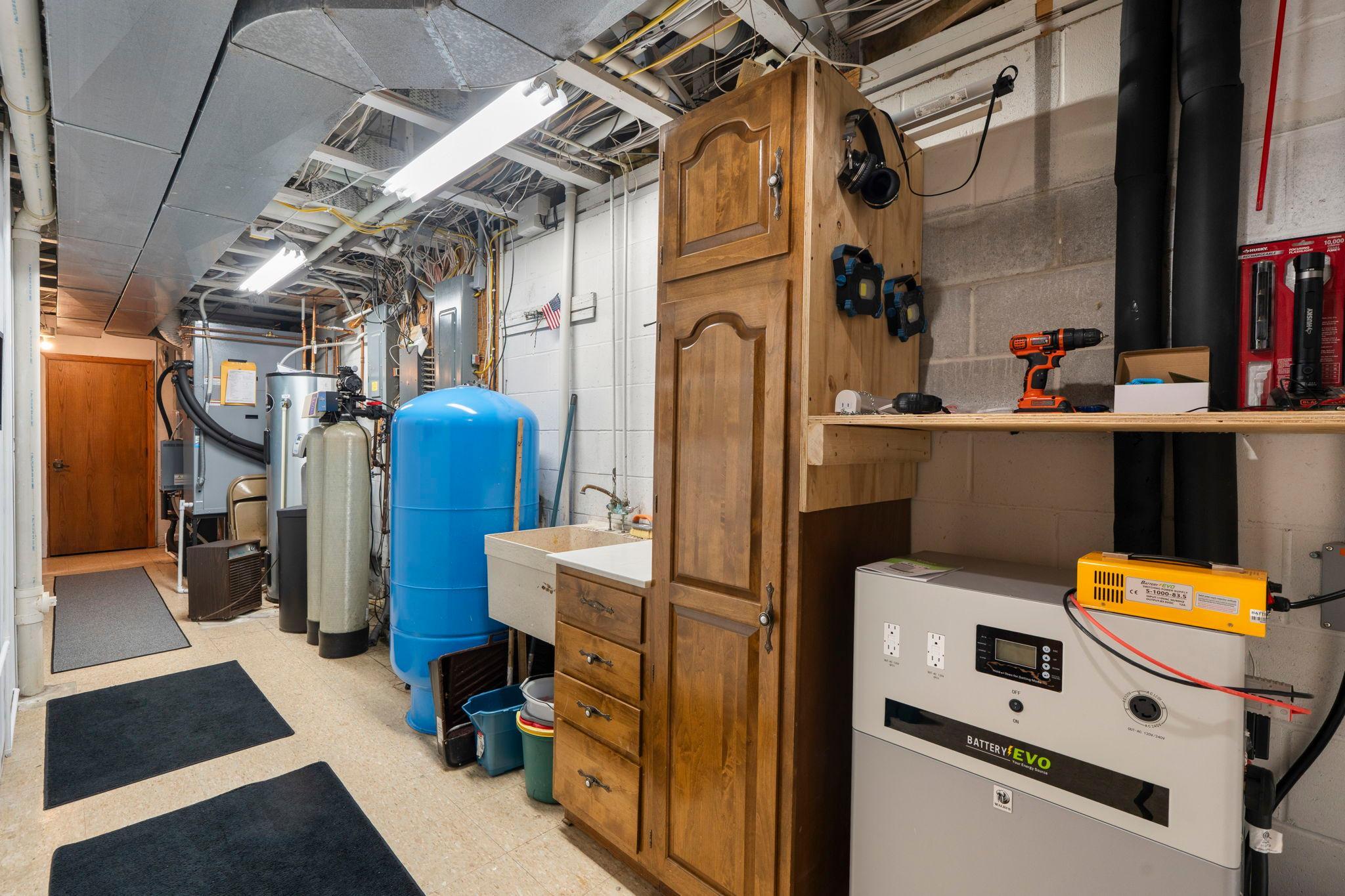 main property photo 77