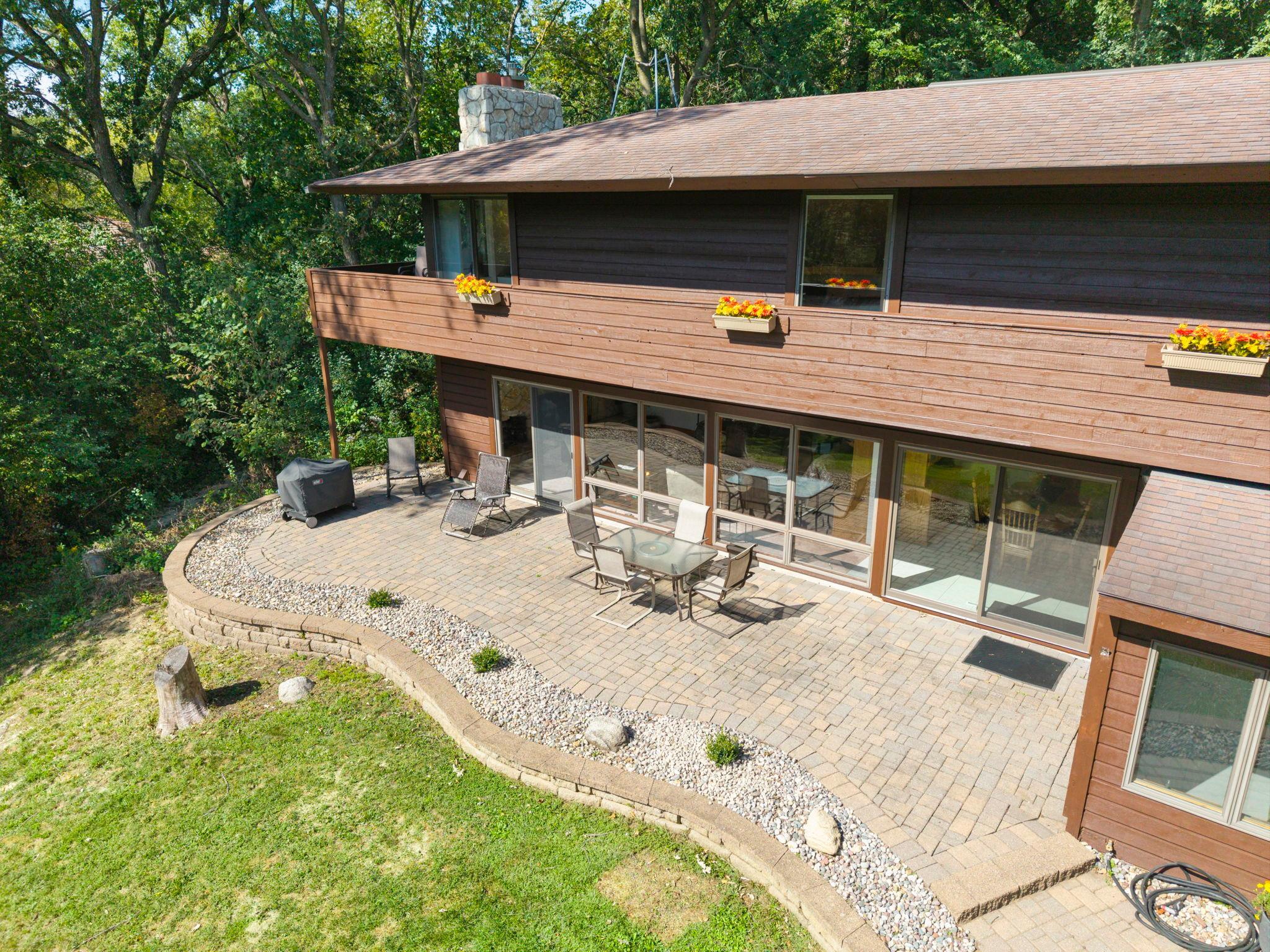 main property photo 90