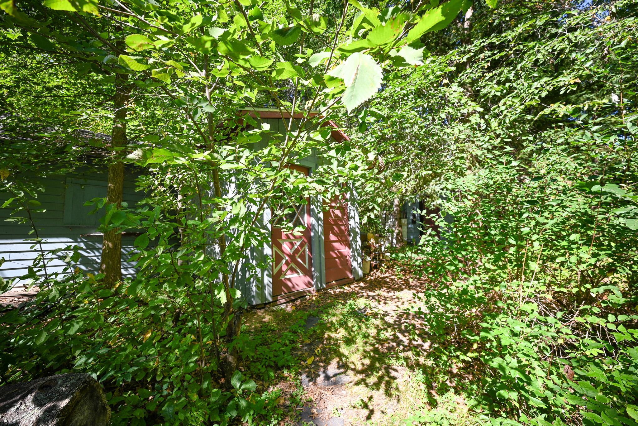 main property photo 33