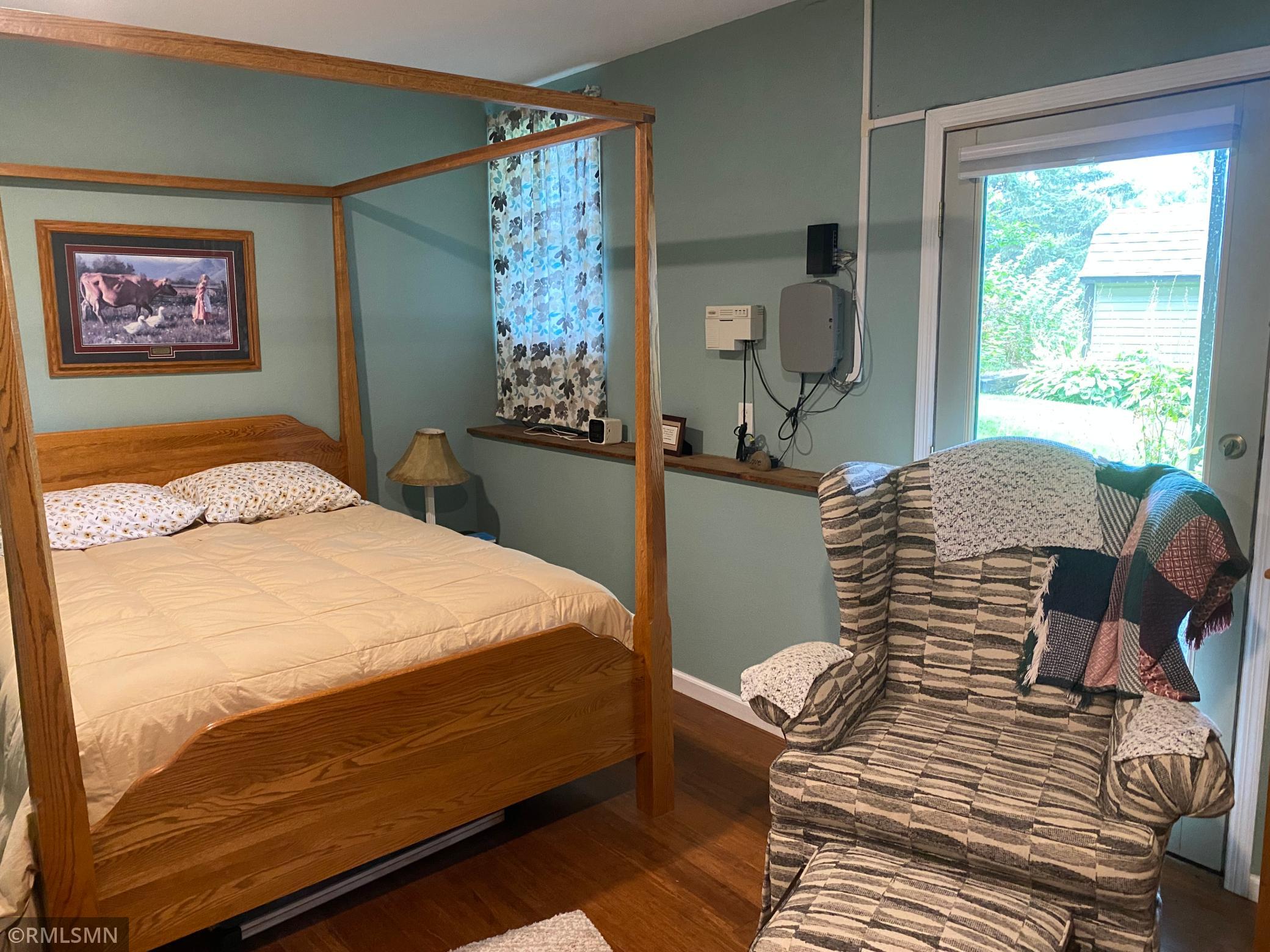 main property photo 50