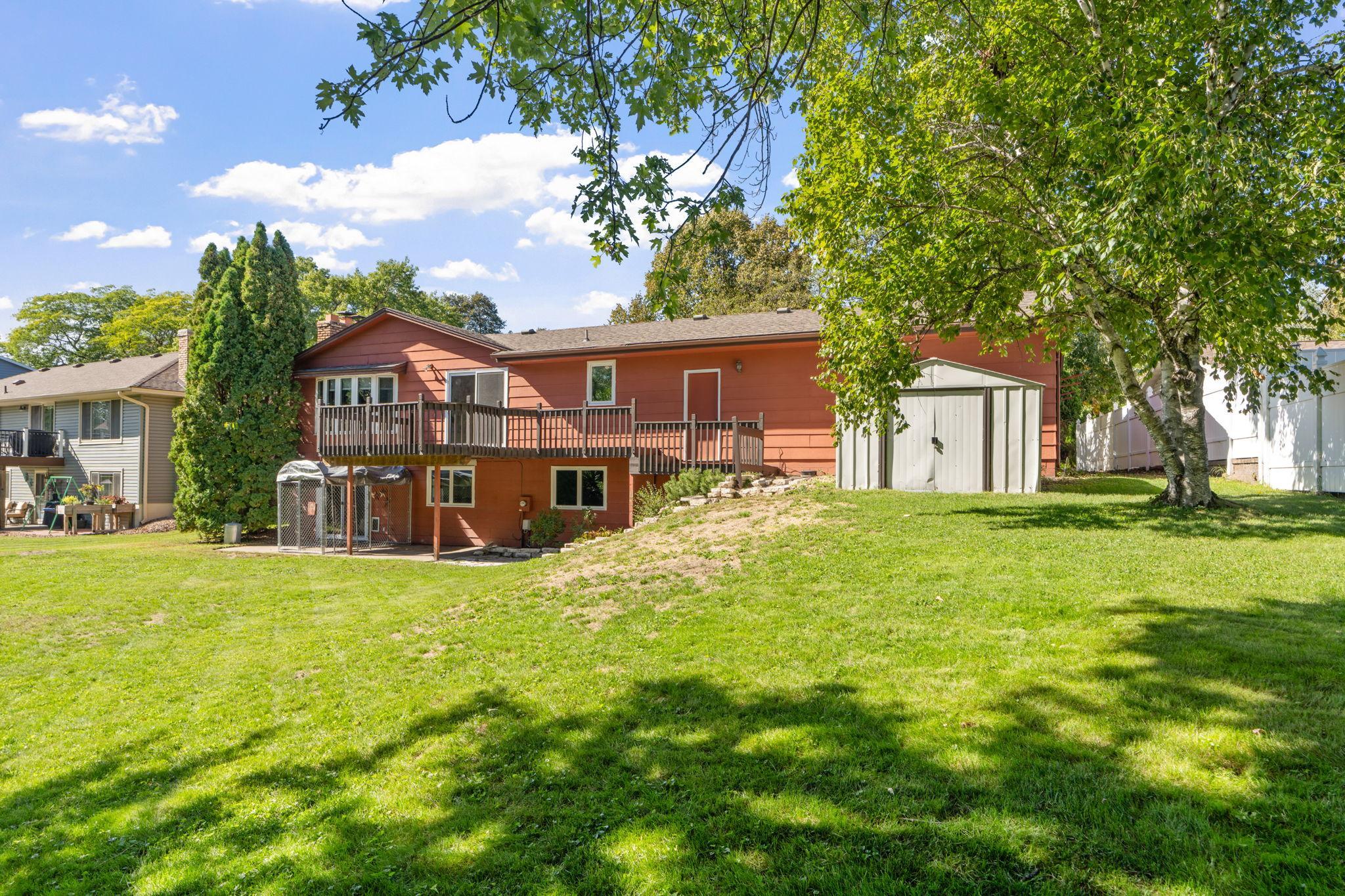 main property photo 11