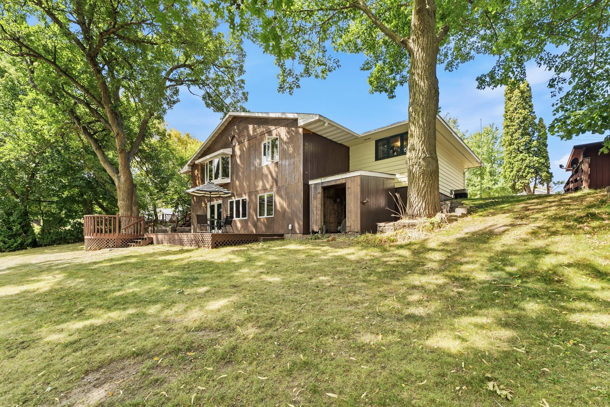 main property photo 28