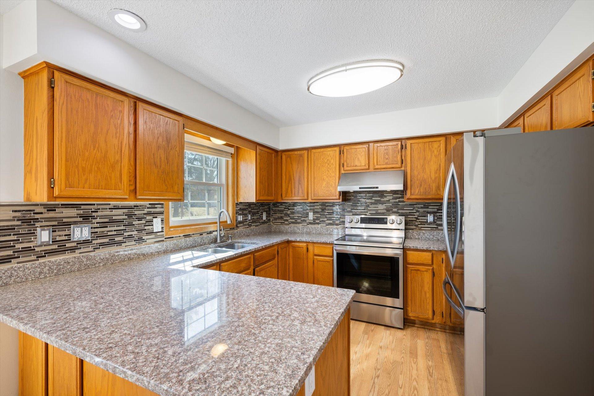 main property photo 12
